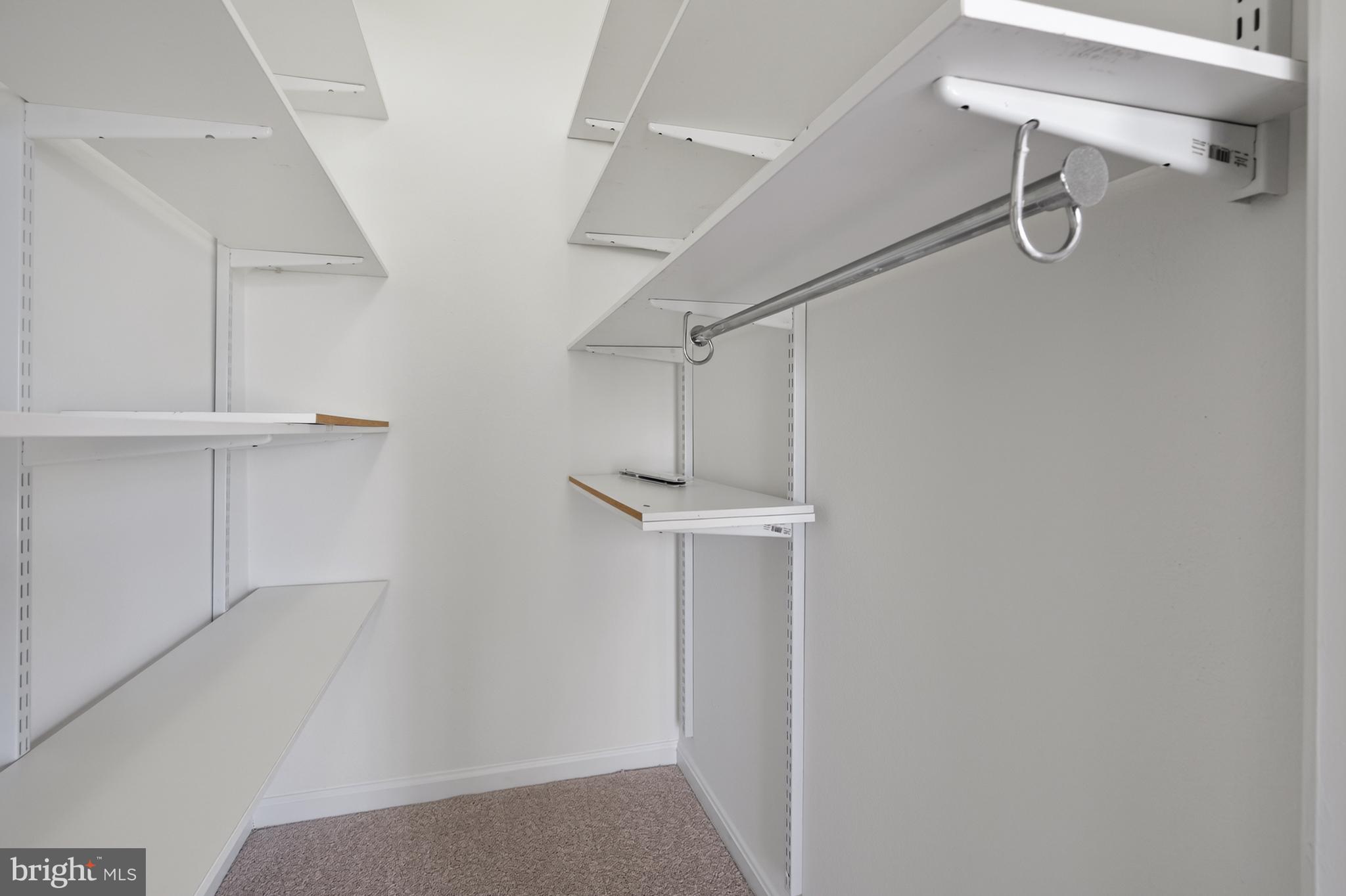 FOX MILL STATION - Residential