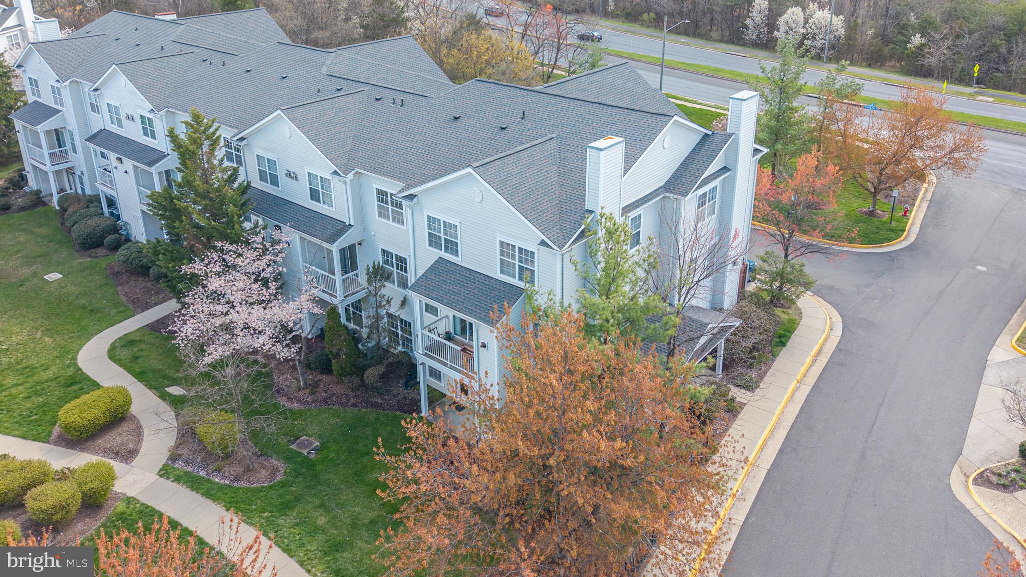 FOX MILL STATION - Residential