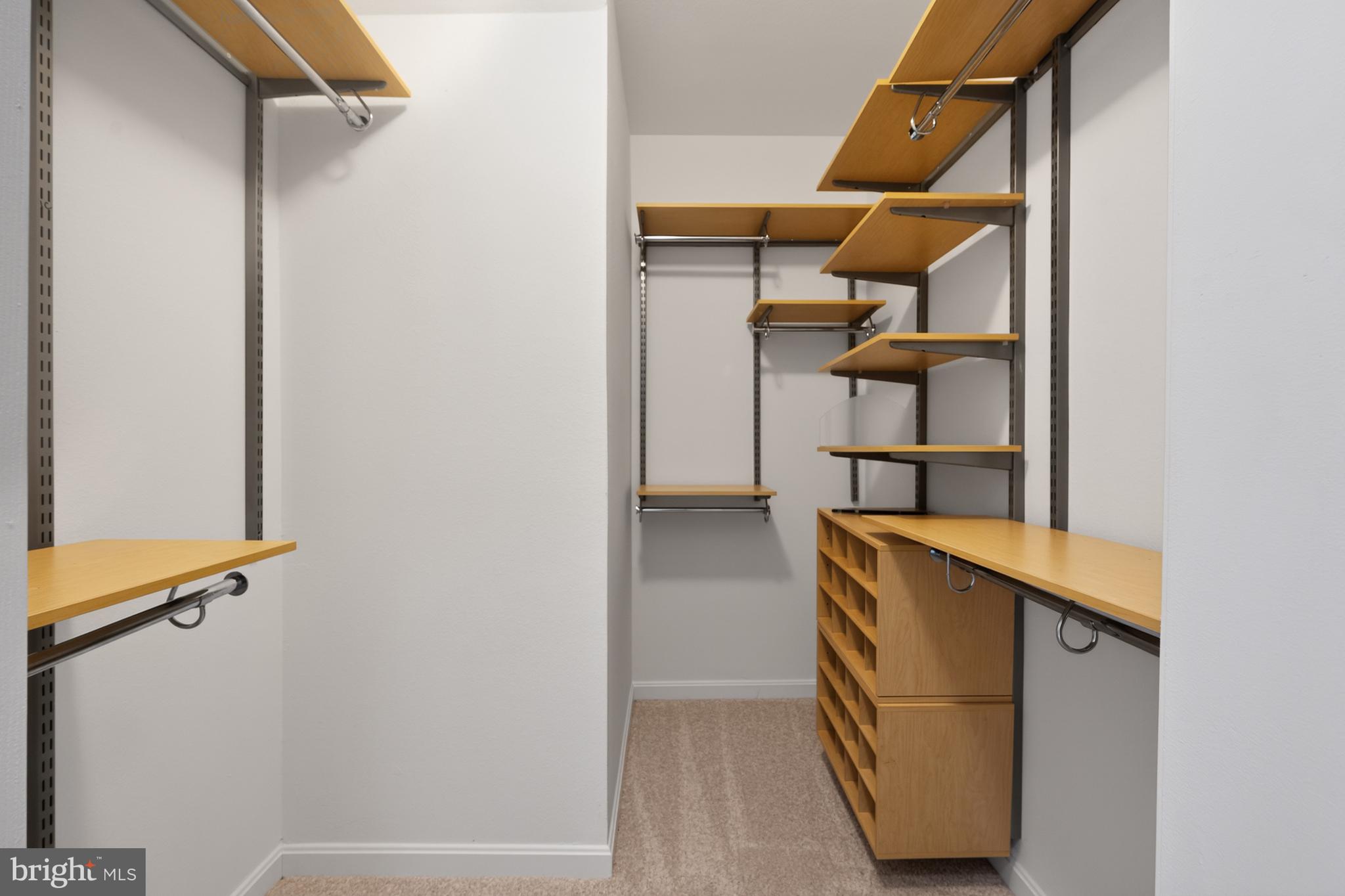 FOX MILL STATION - Residential