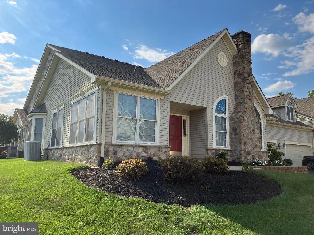 Photo of 213 Sugarberry Lane, LANGHORNE, PA 19047 (MLS # PABU2105156)