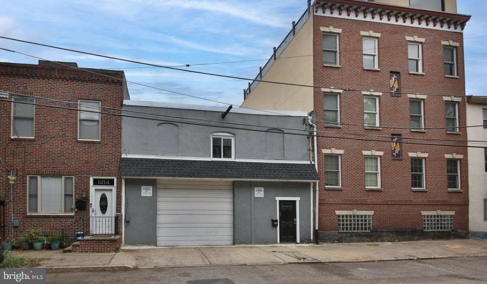 1216 DAY STREET