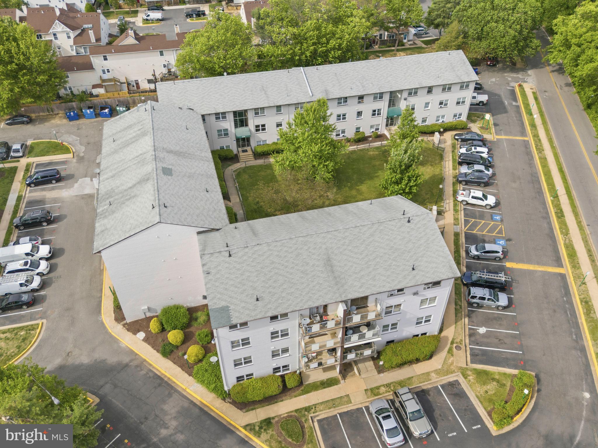 PINEWOOD SOUTH - Residential
