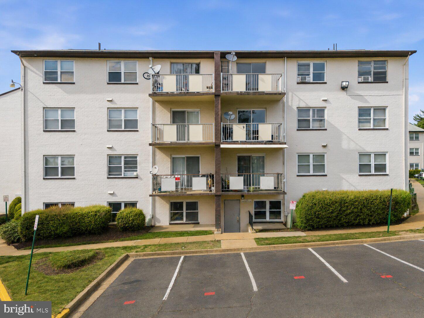 PINEWOOD SOUTH - Residential
