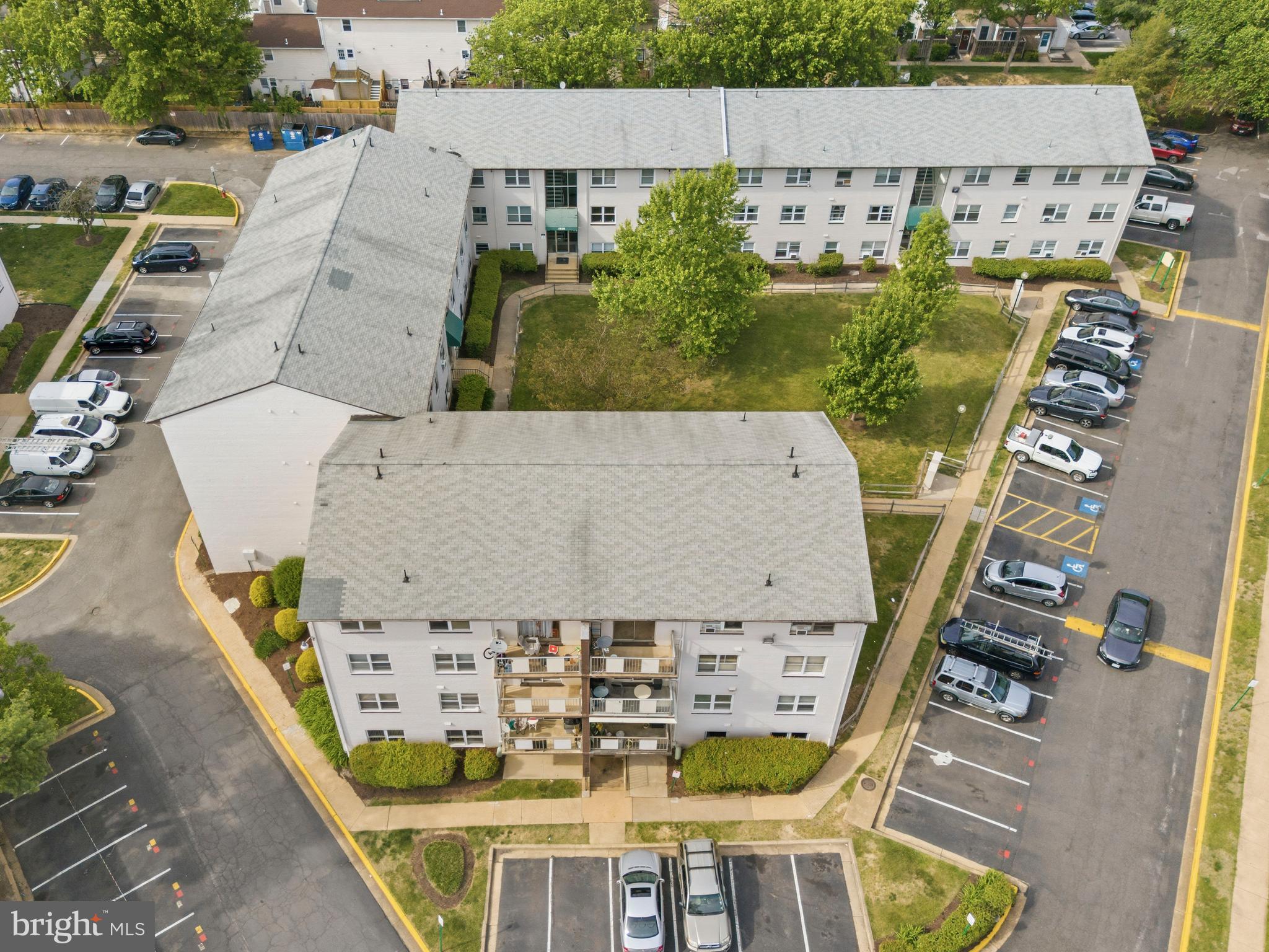 PINEWOOD SOUTH - Residential