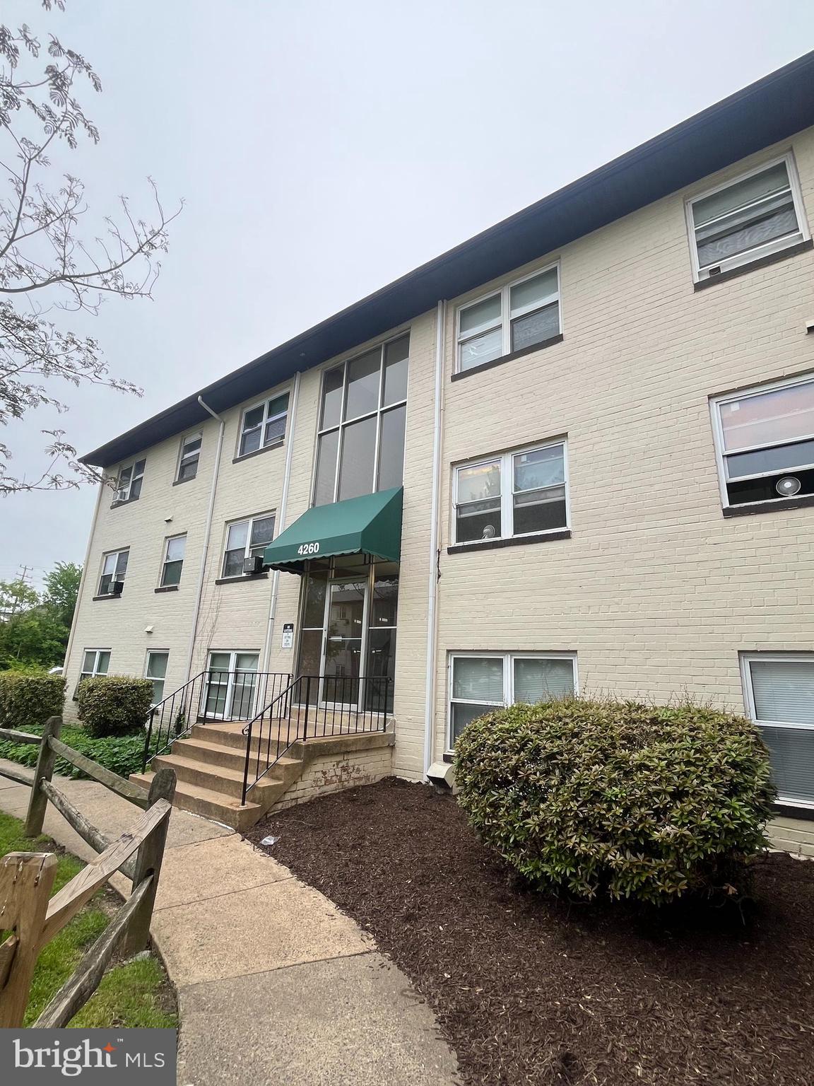 4260 BUCKMAN ROAD 43