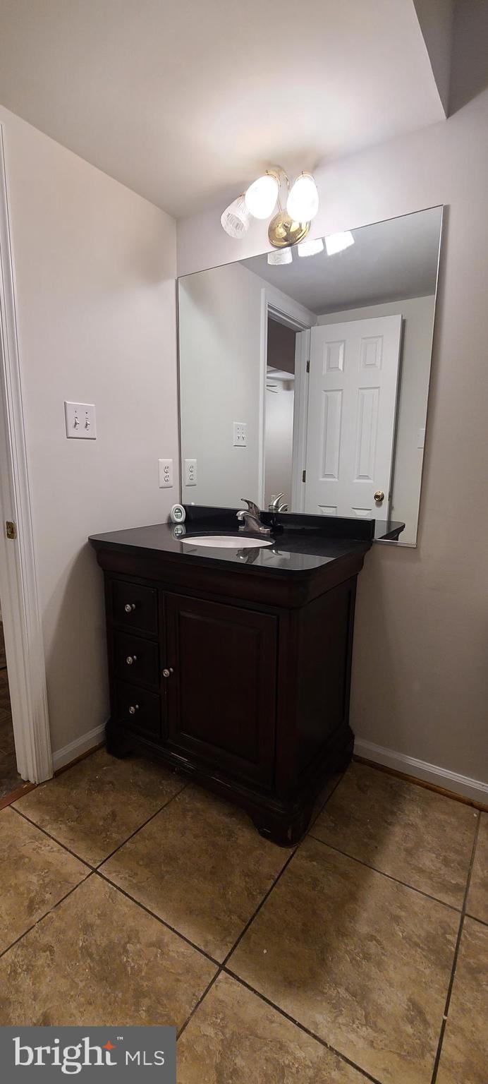 FALCONHURST - Residential