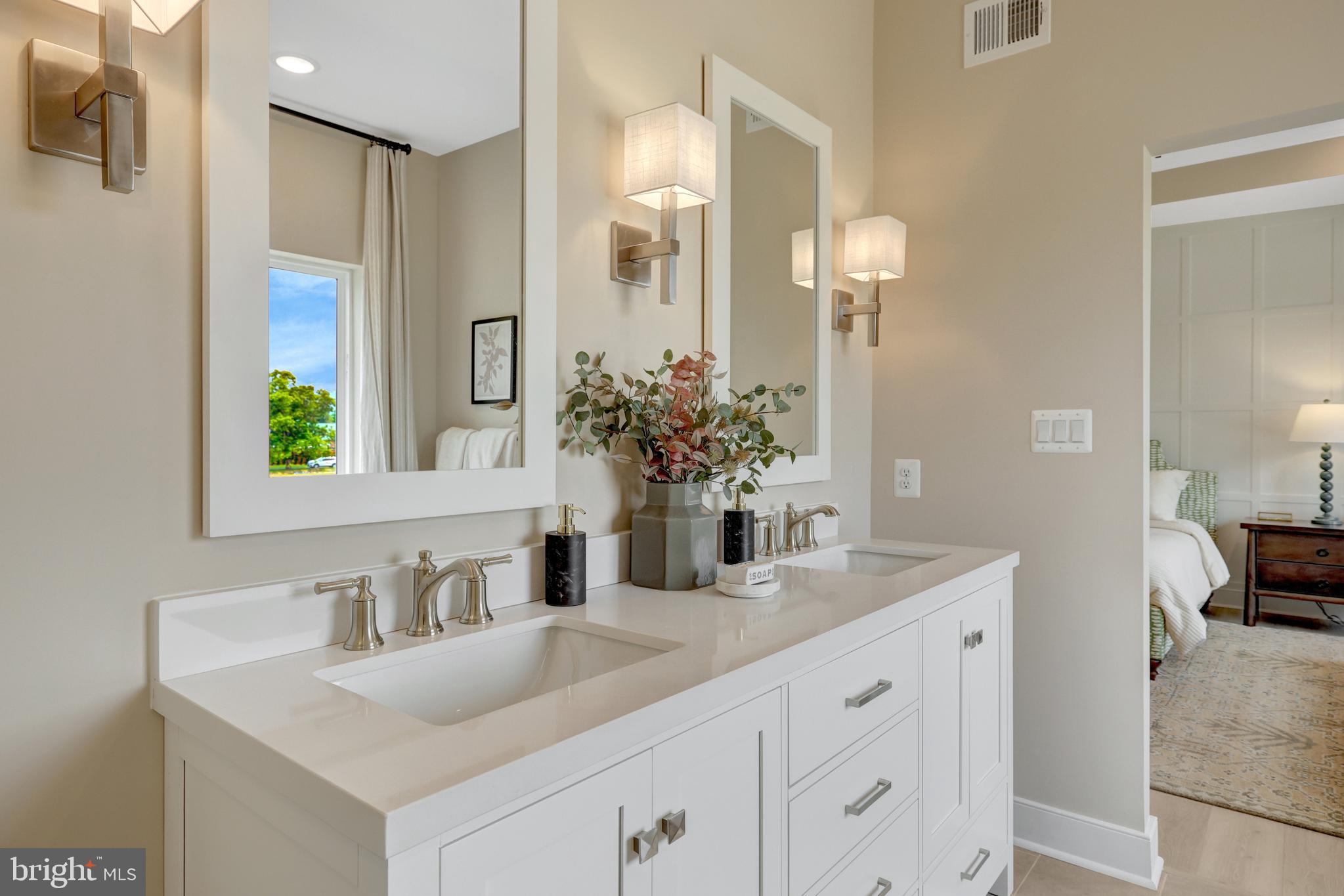 THE ENCLAVE AT CARROLLTON MANOR - Residential