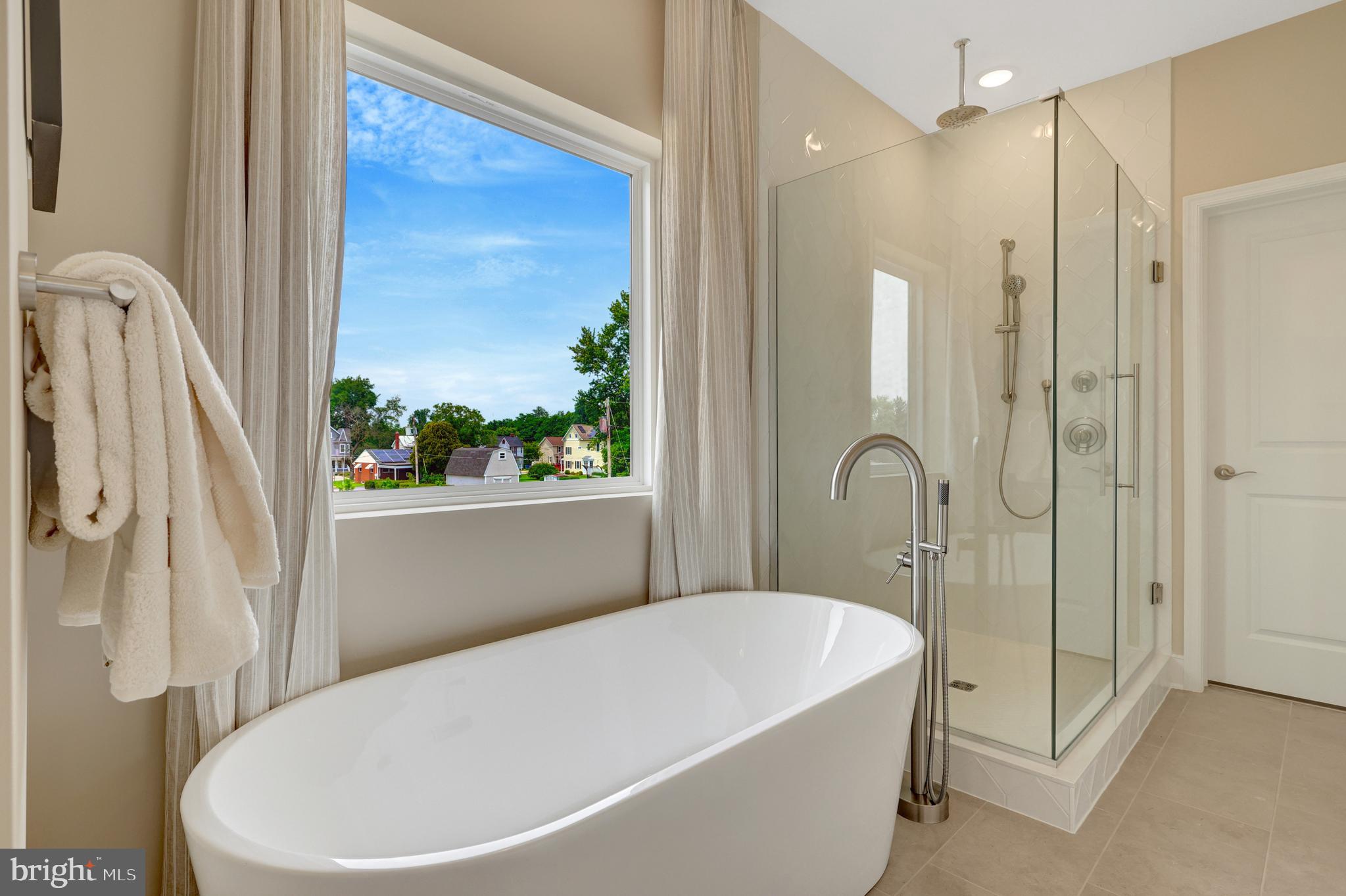 THE ENCLAVE AT CARROLLTON MANOR - Residential