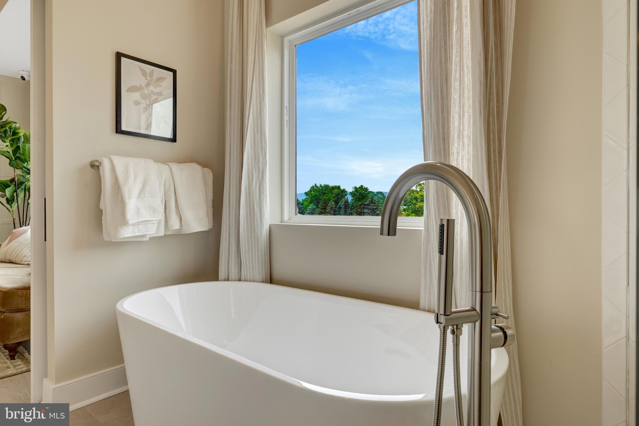 THE ENCLAVE AT CARROLLTON MANOR - Residential