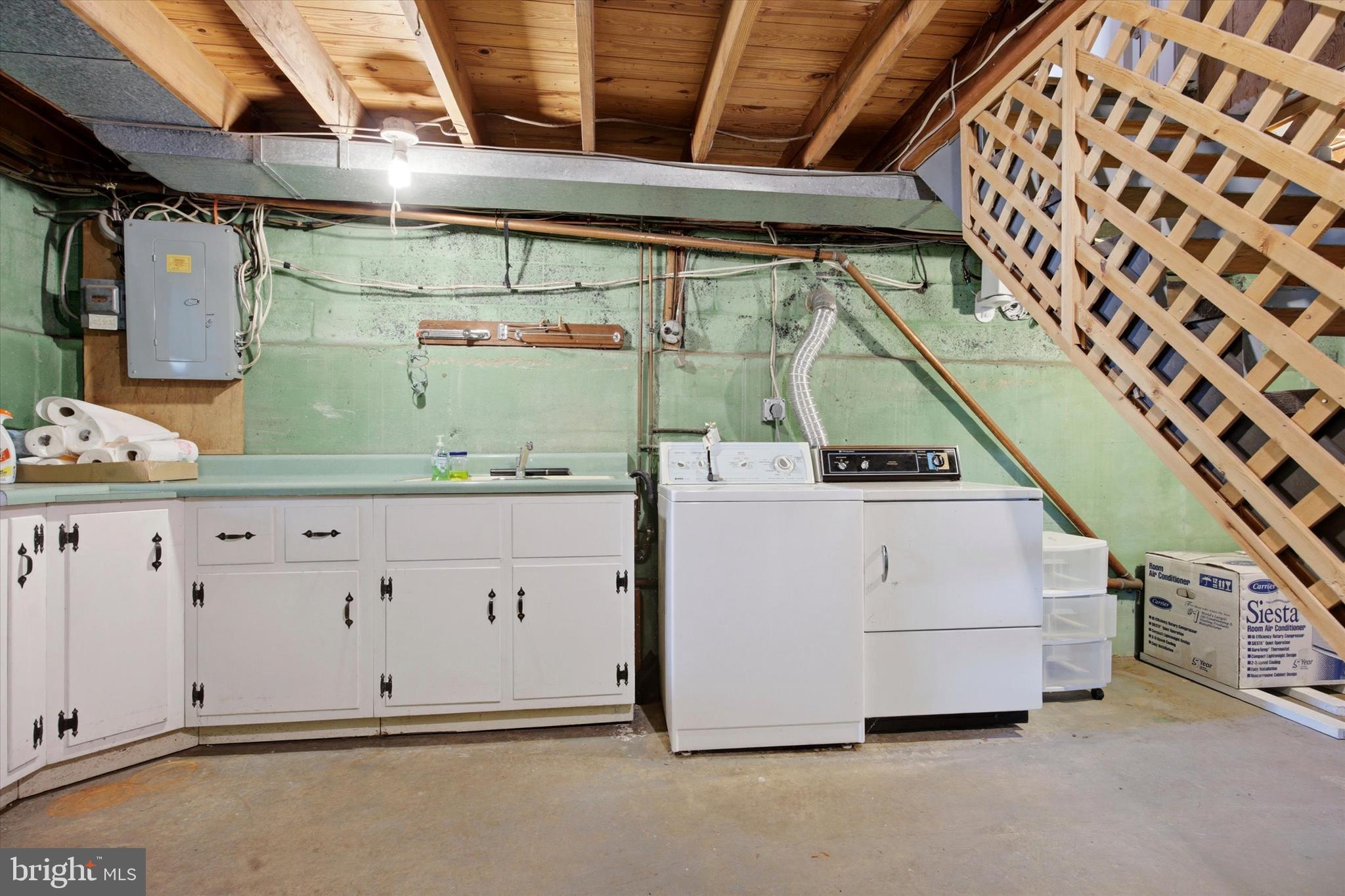 CLYDE PARK - Residential