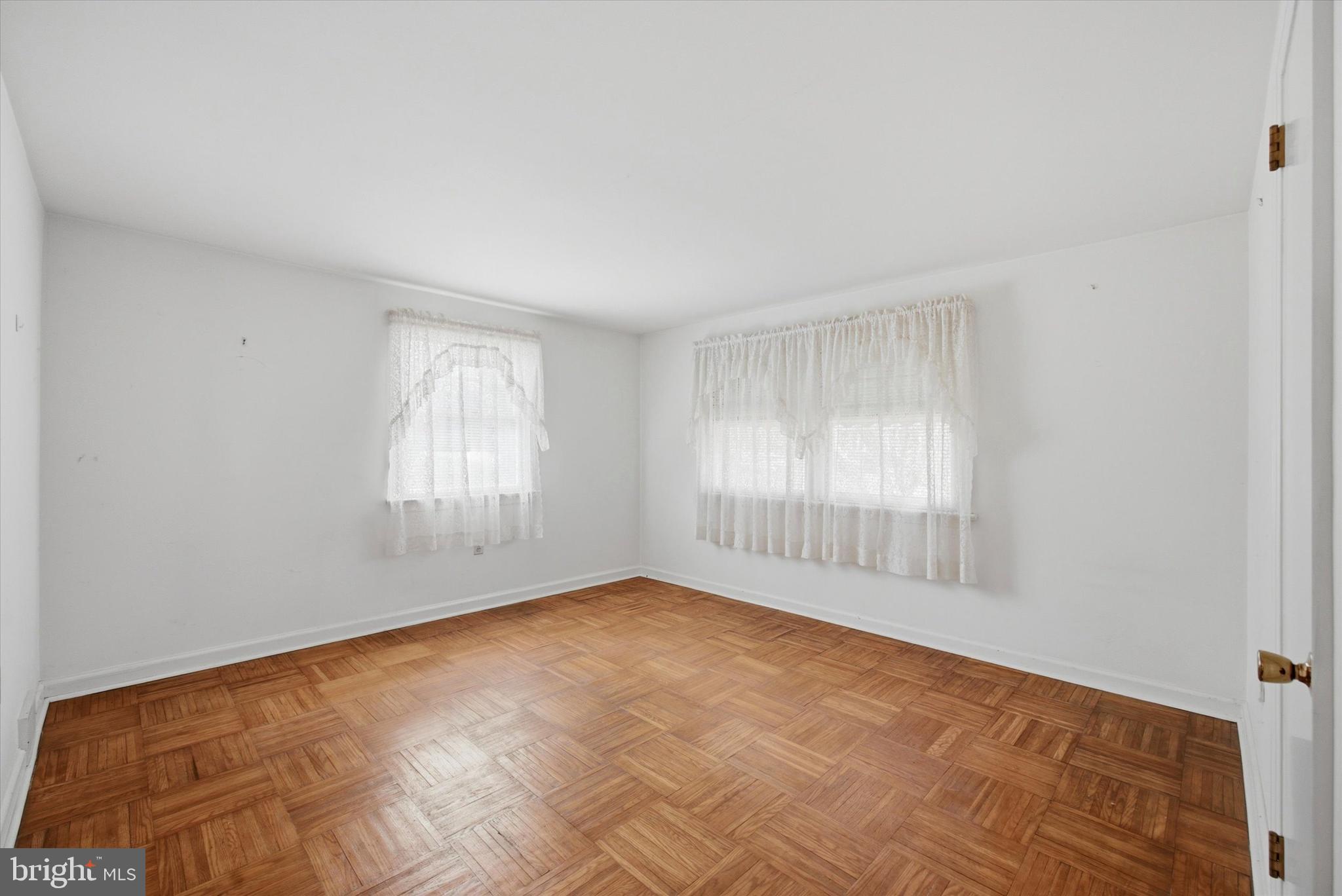 CLYDE PARK - Residential