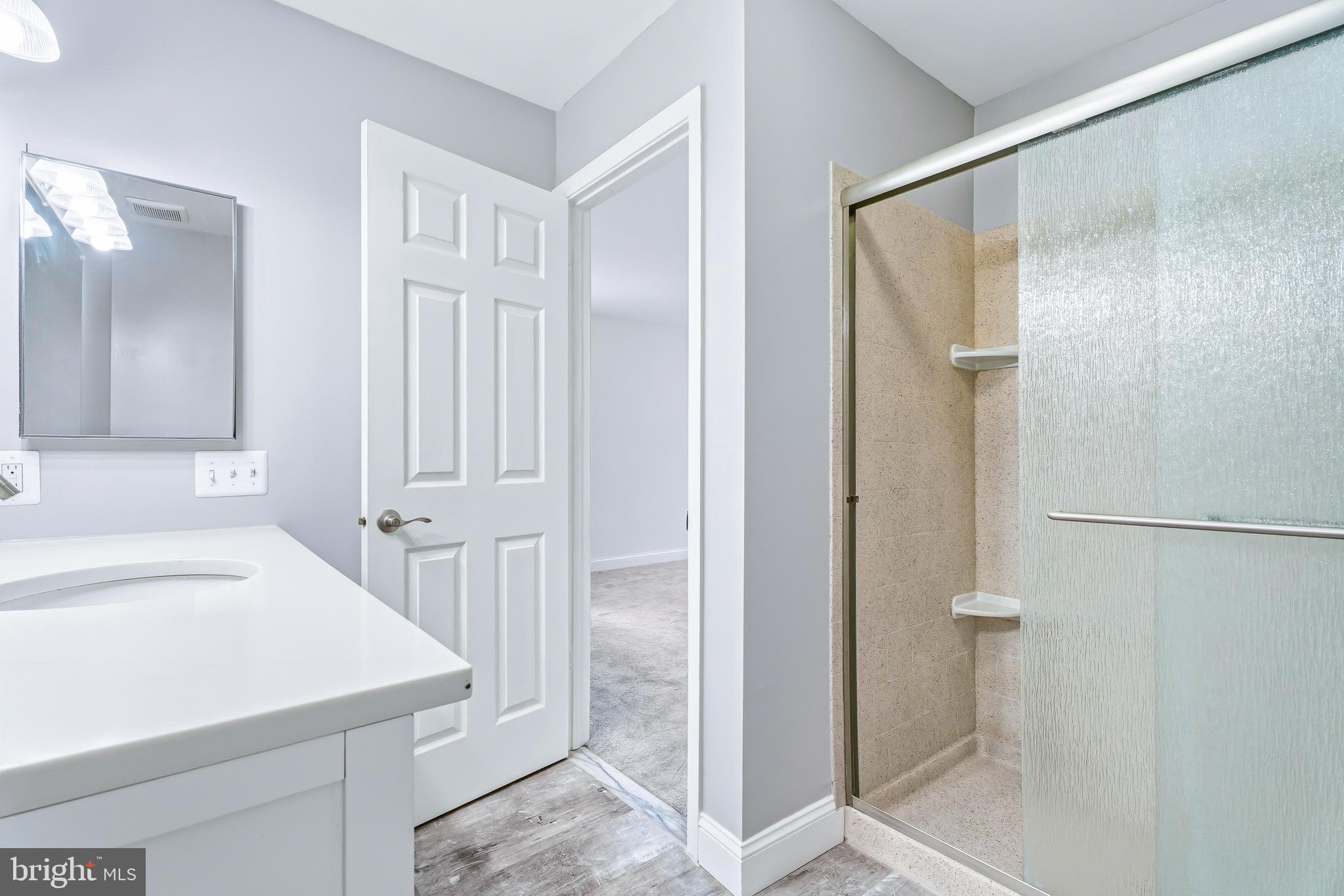 RAINFLOWER/LOVETON - Residential