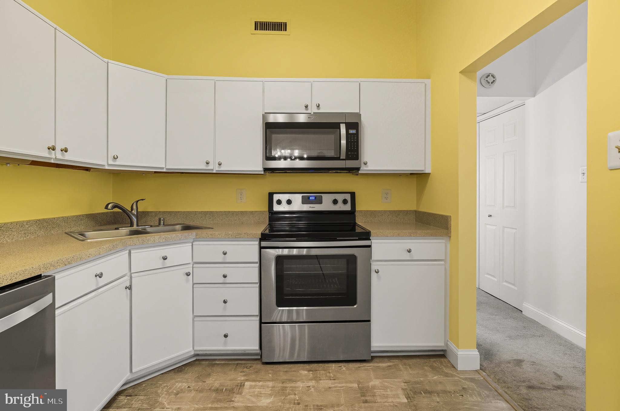 RAINFLOWER/LOVETON - Residential