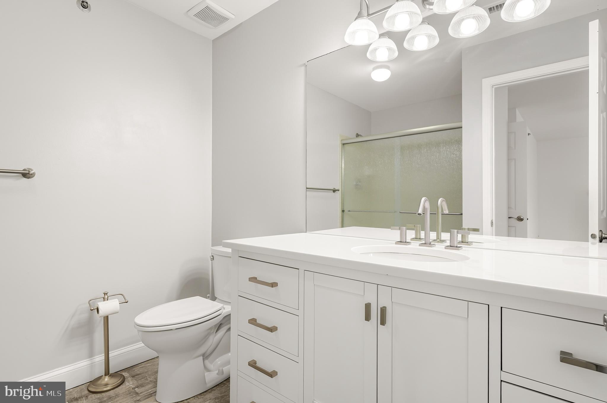 RAINFLOWER/LOVETON - Residential