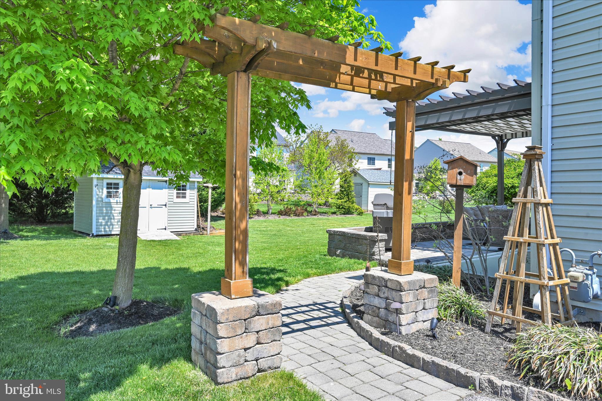 HEMPFIELD CROSSING - Residential