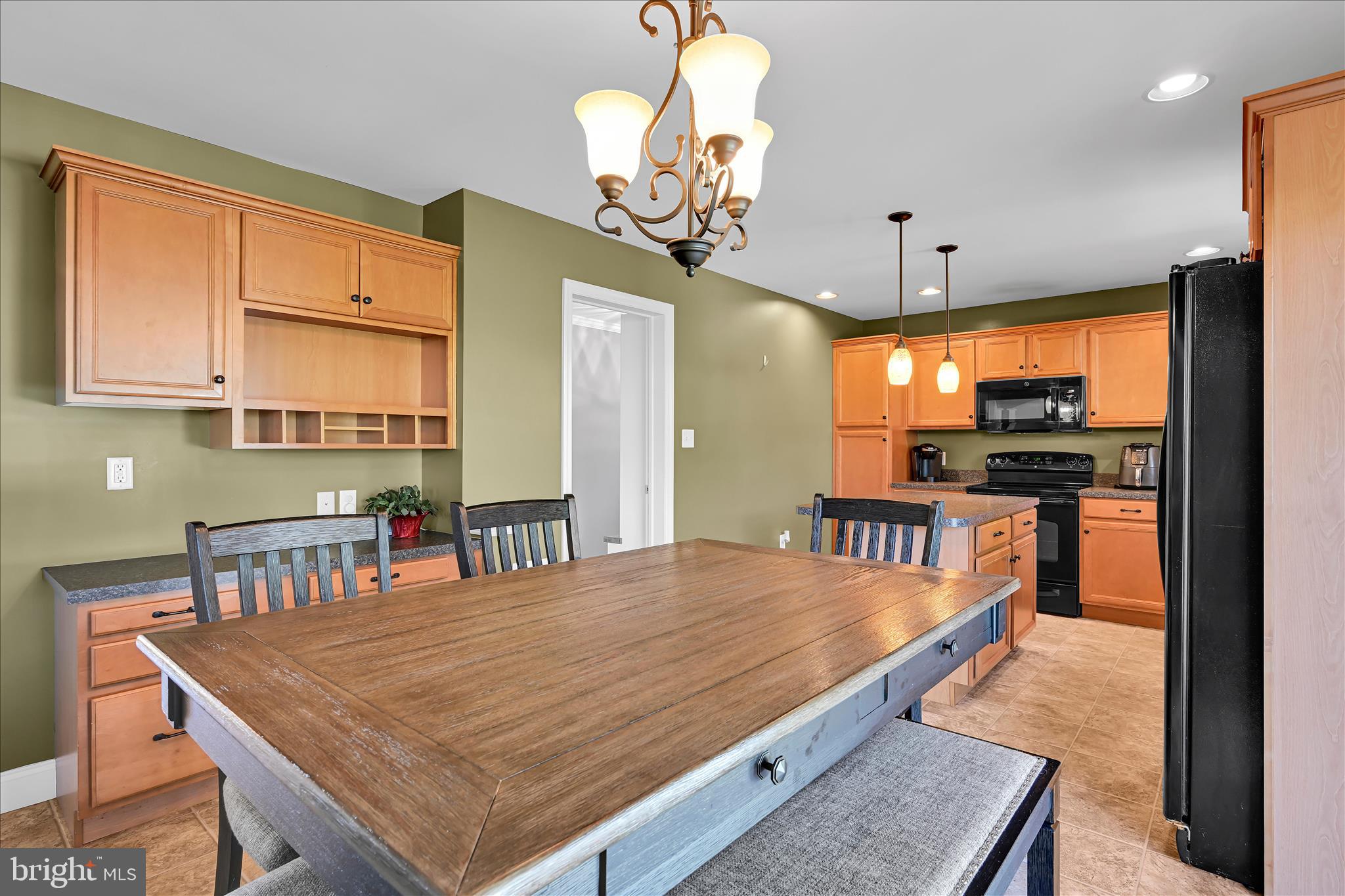 HEMPFIELD CROSSING - Residential