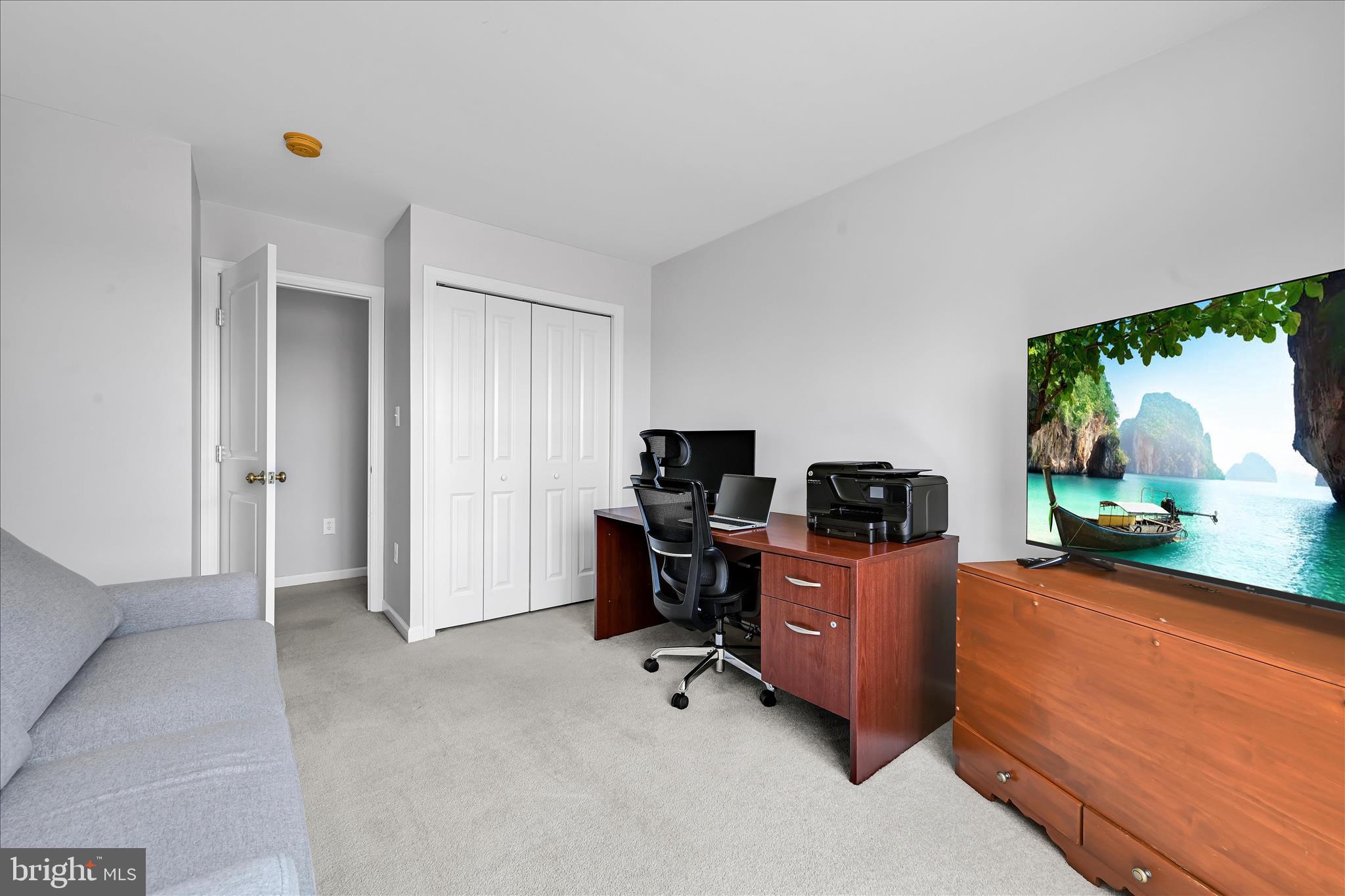 HEMPFIELD CROSSING - Residential