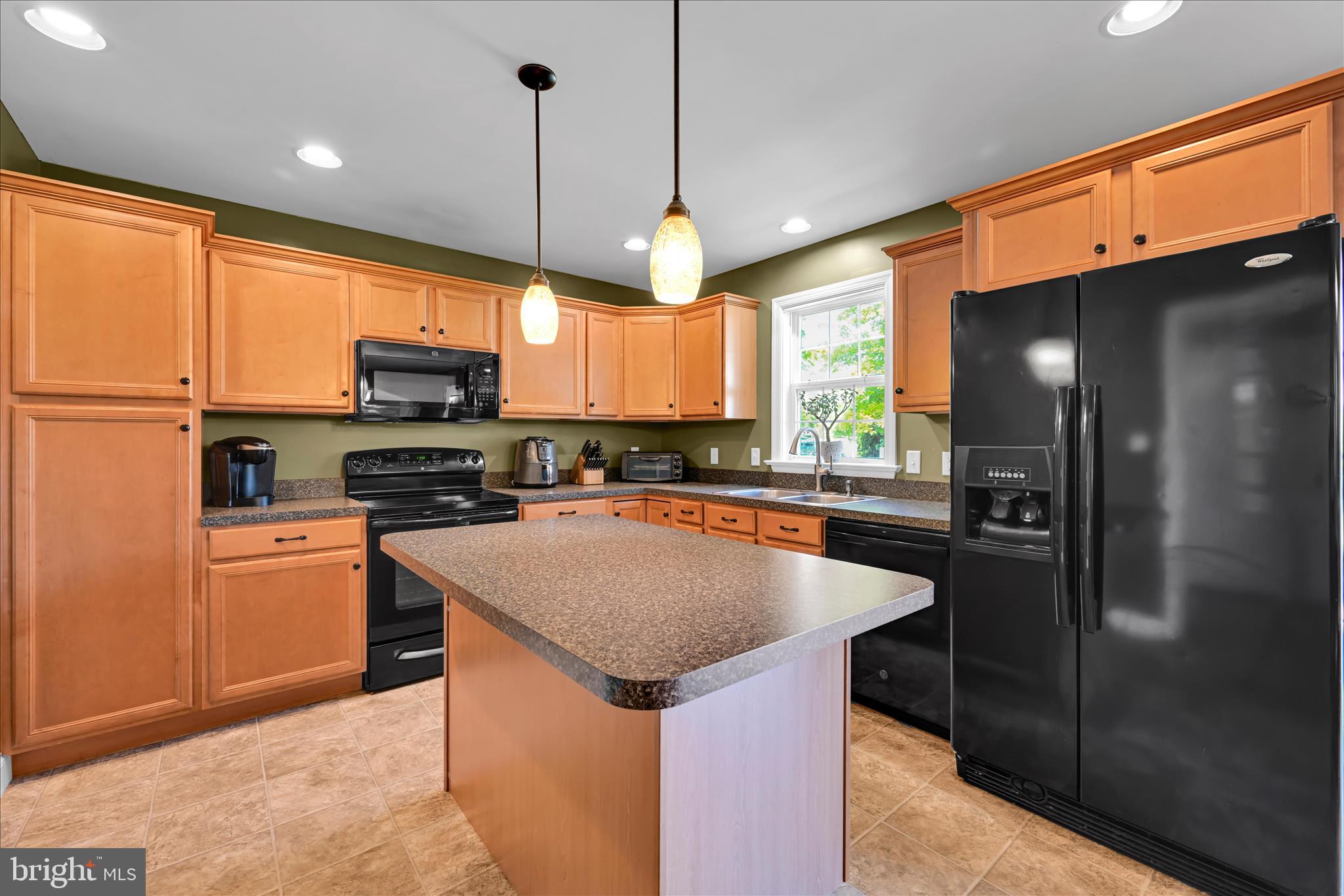 HEMPFIELD CROSSING - Residential
