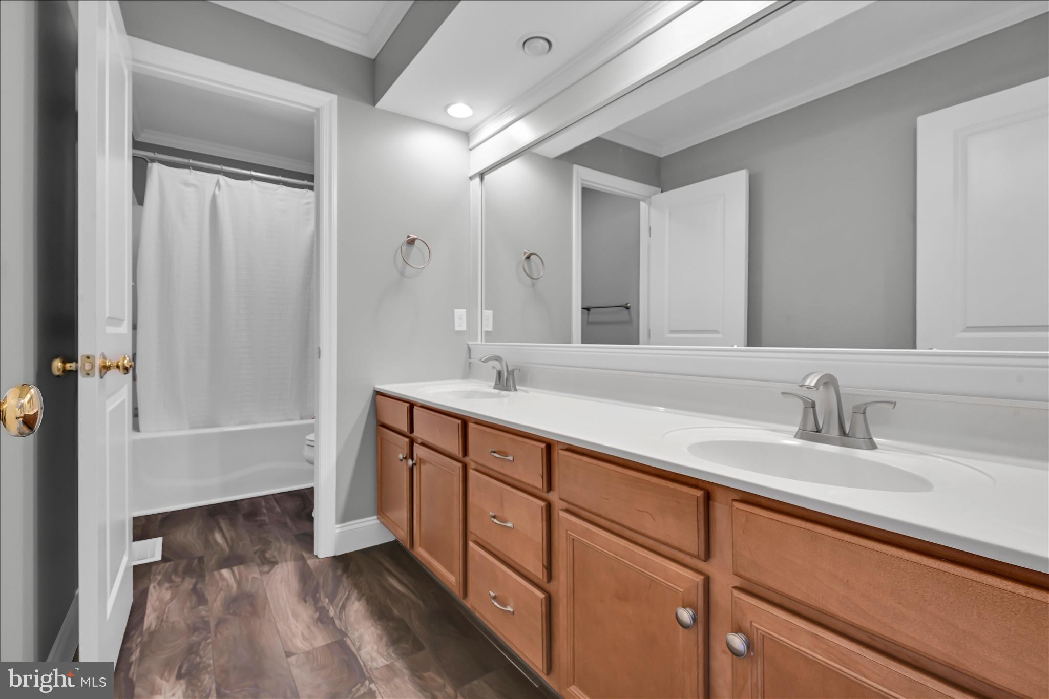 HEMPFIELD CROSSING - Residential
