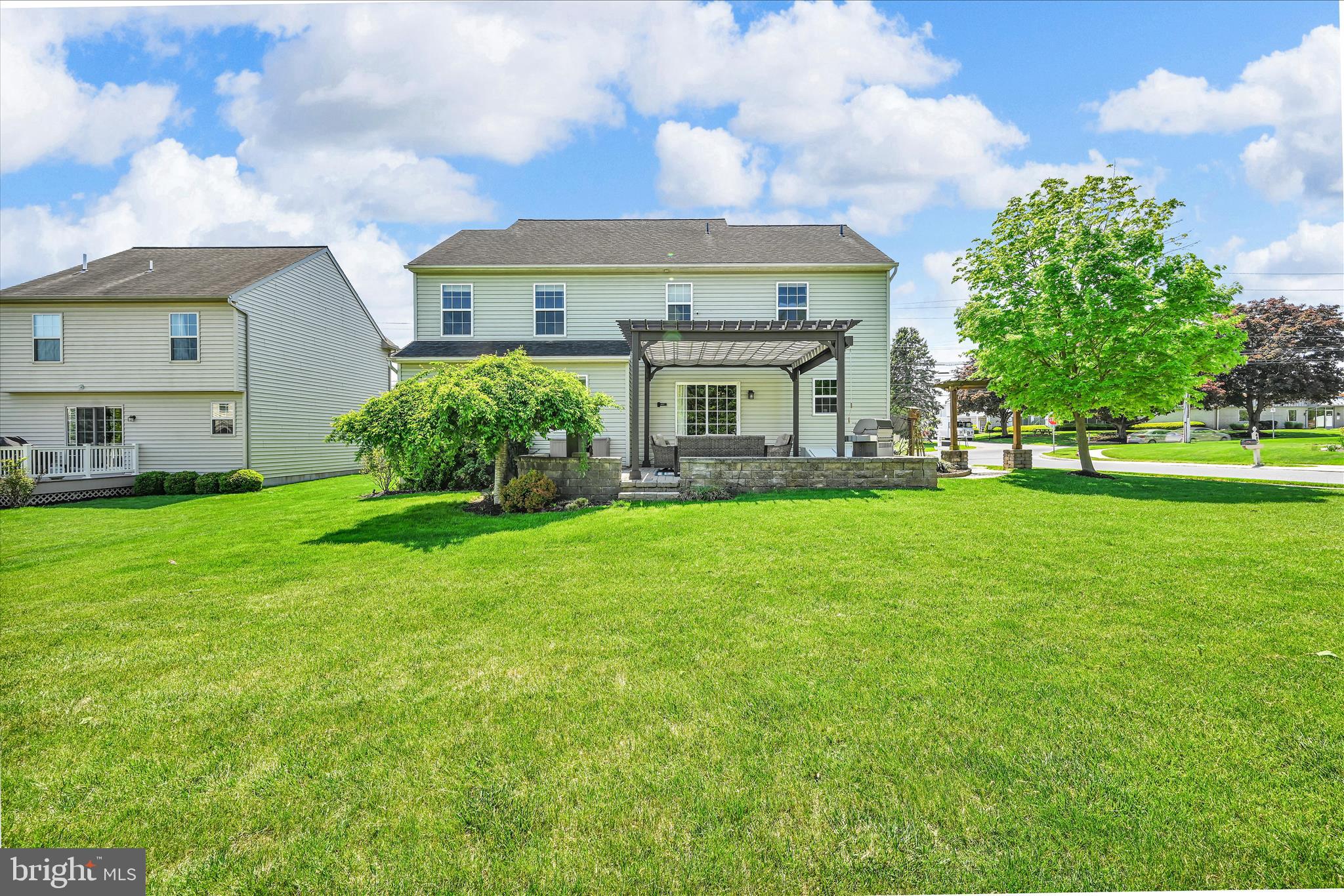 HEMPFIELD CROSSING - Residential