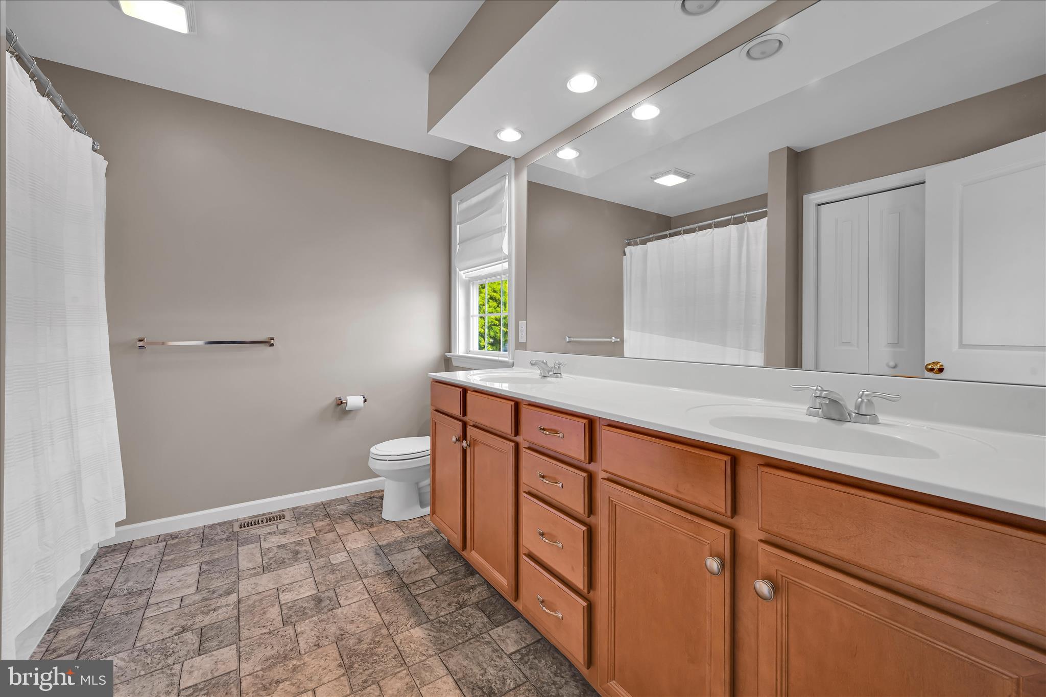 HEMPFIELD CROSSING - Residential