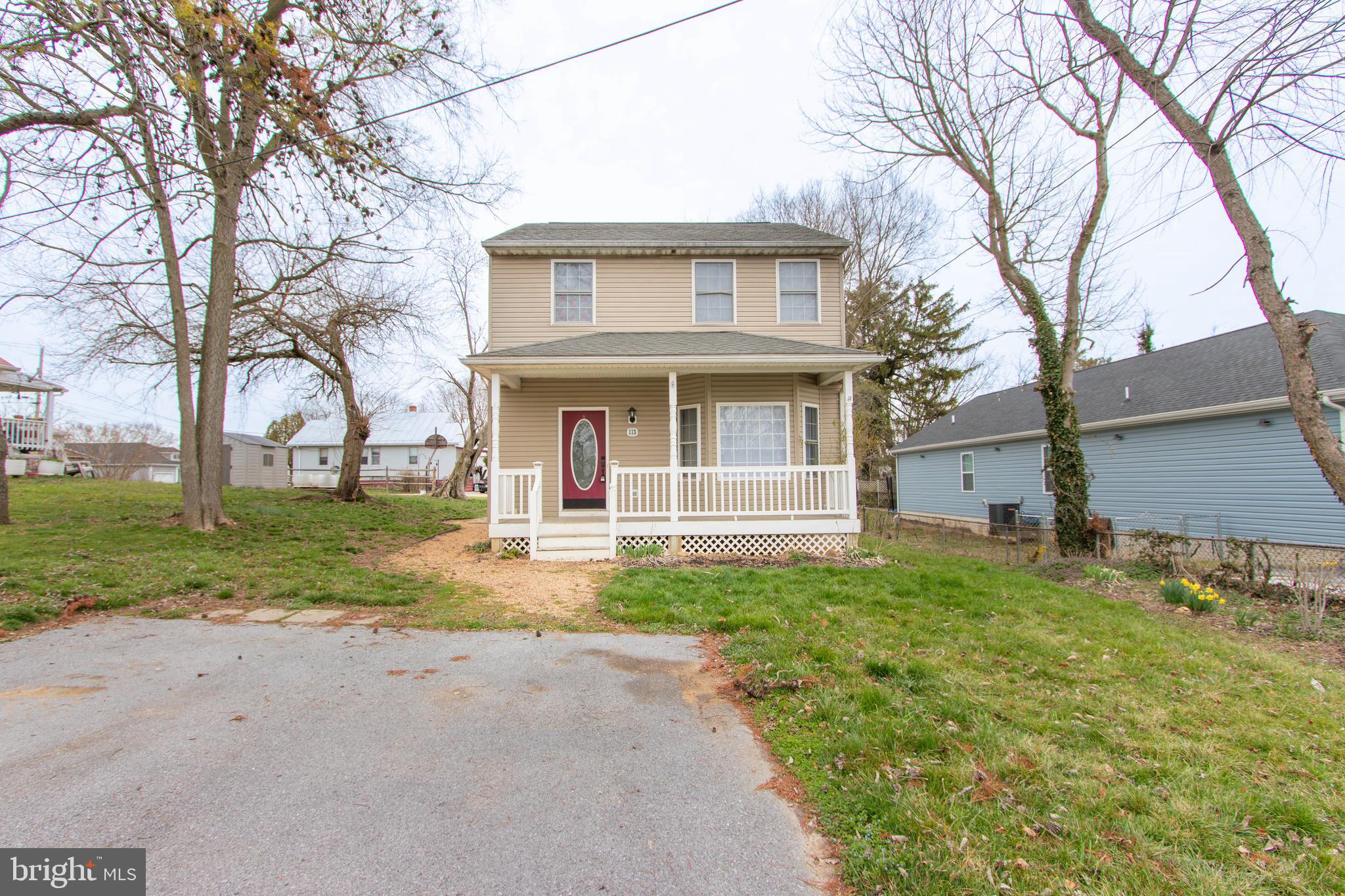 This charming Colonial style home features a fun, Victorian, twist and is located just in the suburbs of Charles Town with easy access to shopping and schools.
Featuring a beautiful Front Porch meant for relaxing on a sunny day, the inside has a Formal Dining Room, spacious and equipped eat-in Kitchen, Living Room with bow window, and Half Bath located on the first floor. Upstairs on the second floor is the Primary Bedroom with a Full Bathroom doubled as the Laundry Room, further down the hall are two additional Bedrooms, and a second Full Bathroom.
EHO.