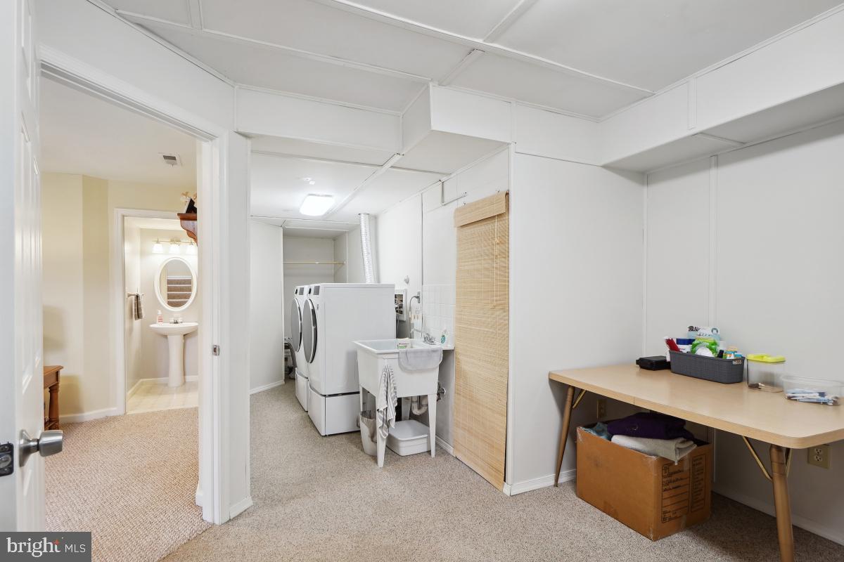 BALLENGER CROSSING - Residential