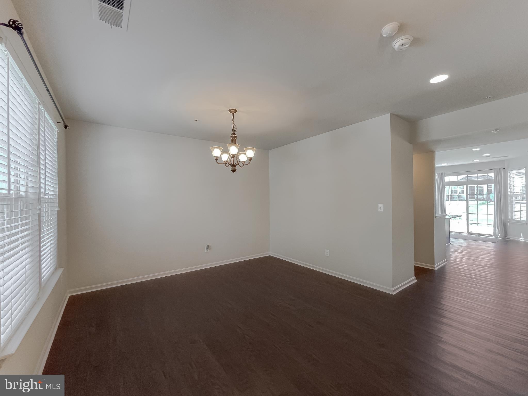 44509 GRAY WOLF STREET