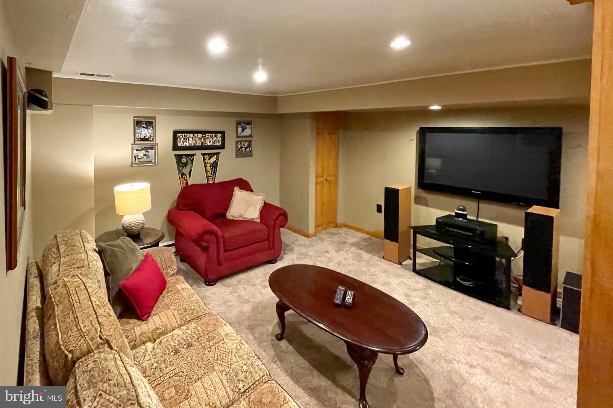 LINWOOD - Residential