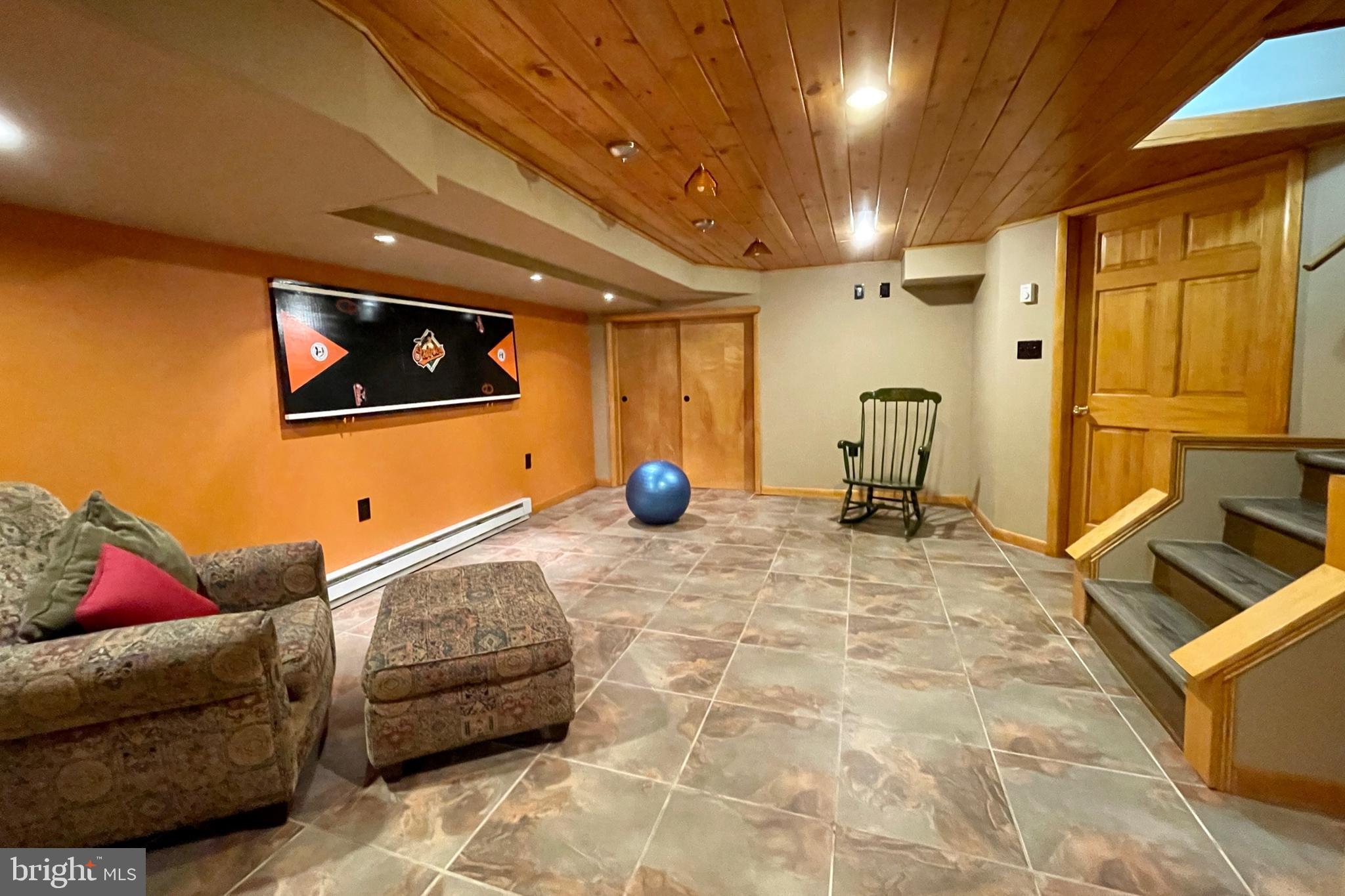 LINWOOD - Residential