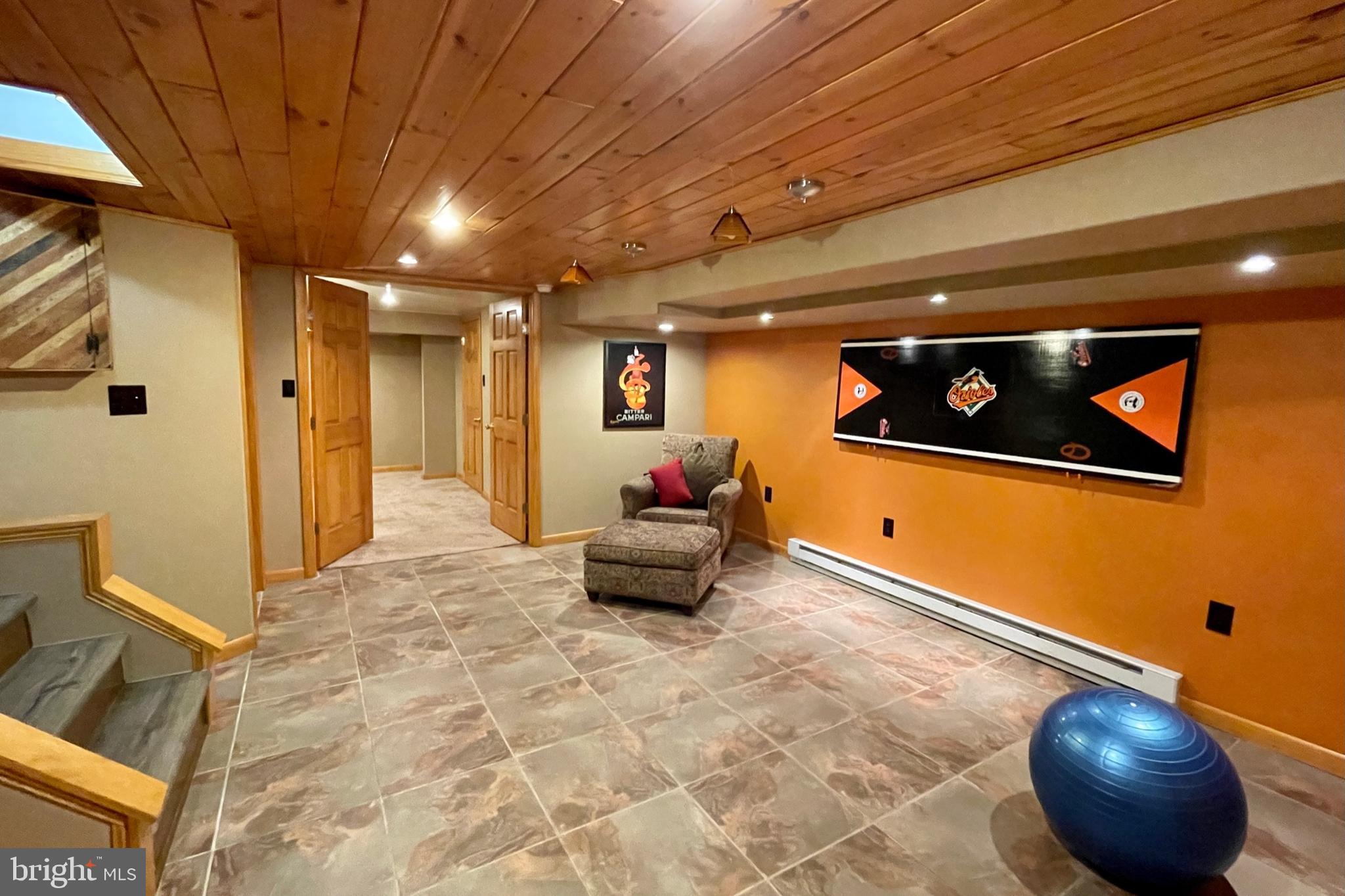 LINWOOD - Residential