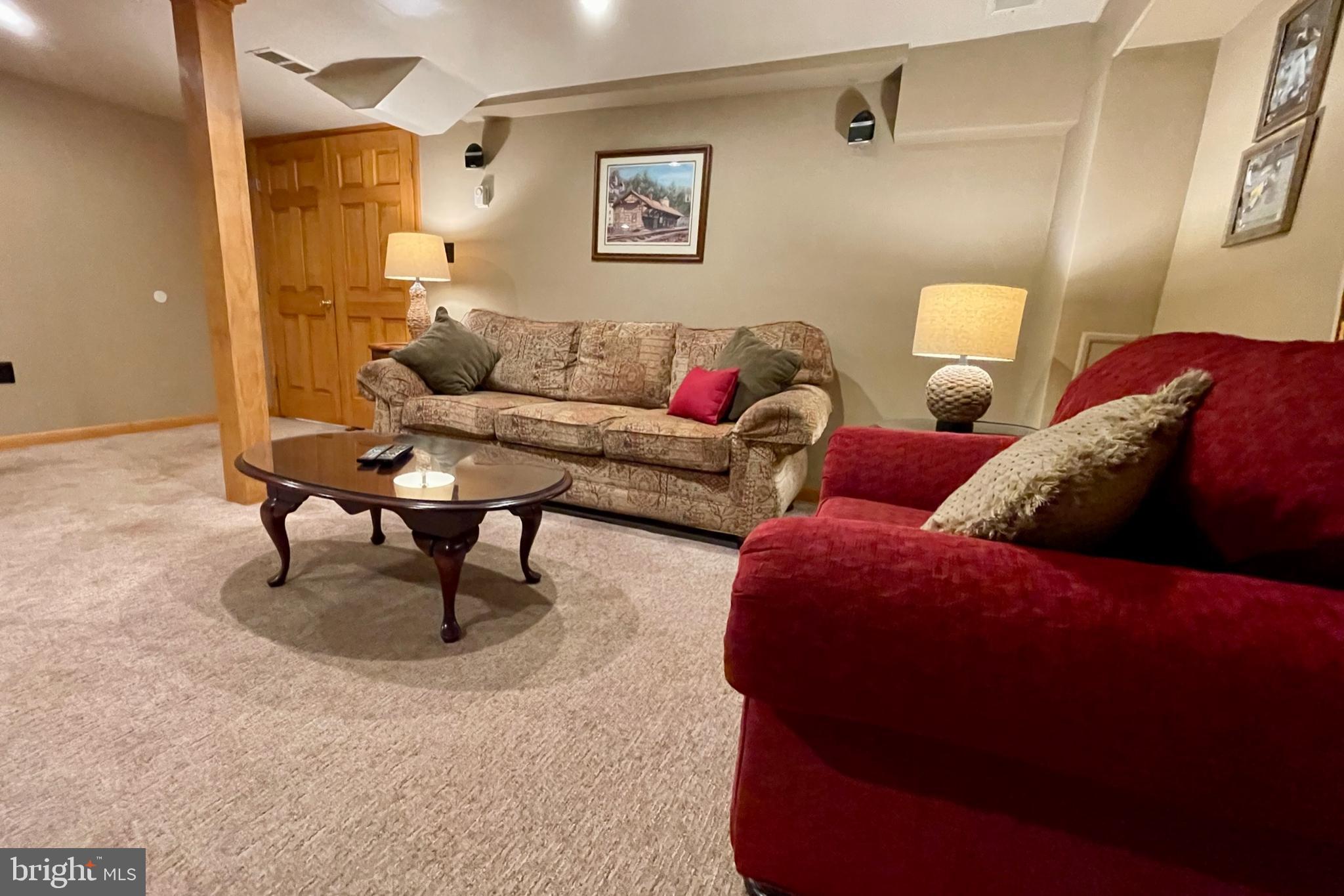 LINWOOD - Residential