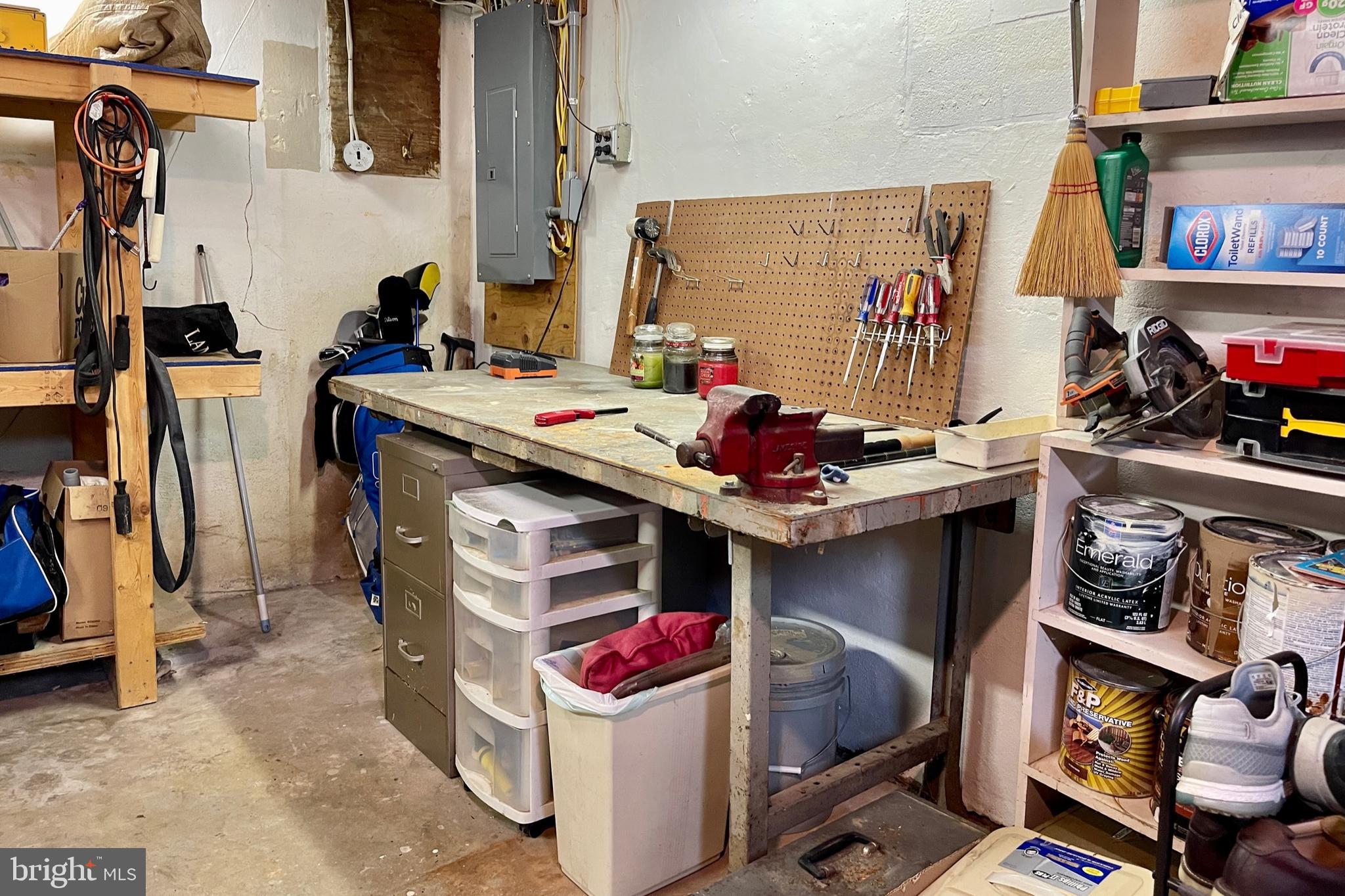 LINWOOD - Residential