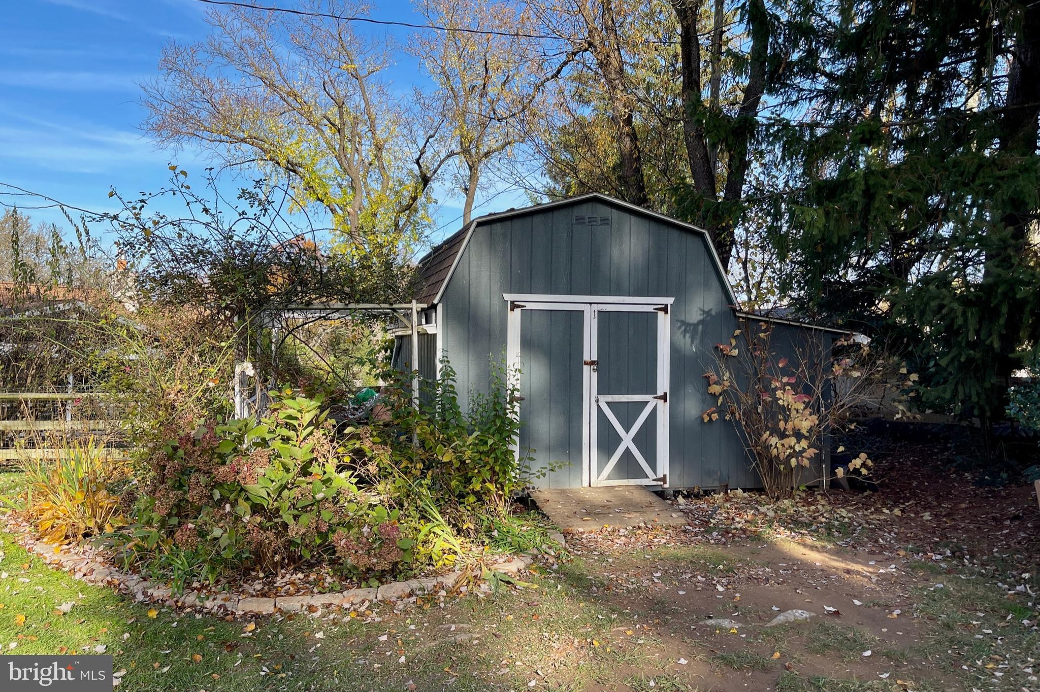 LINWOOD - Residential