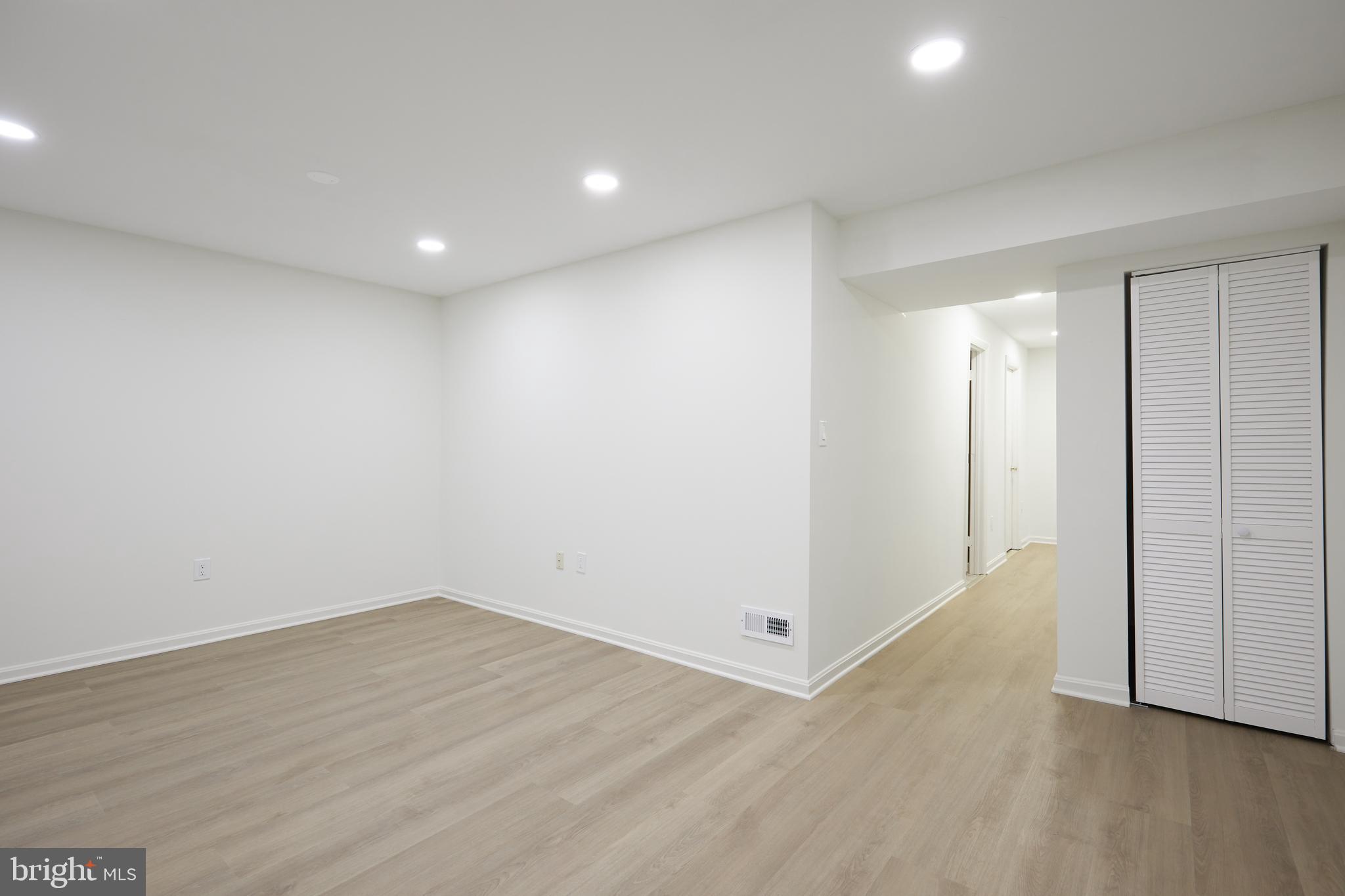 HALLOWELL - Residential