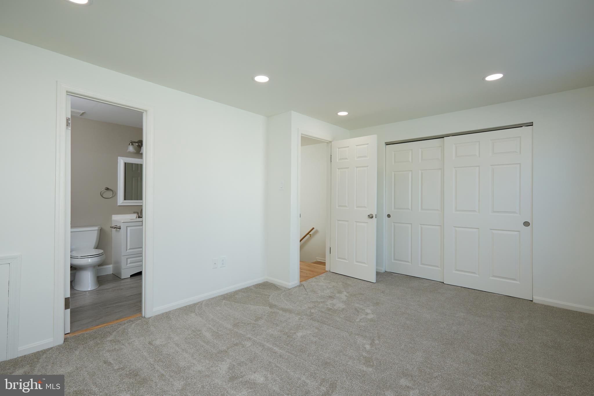 HALLOWELL - Residential