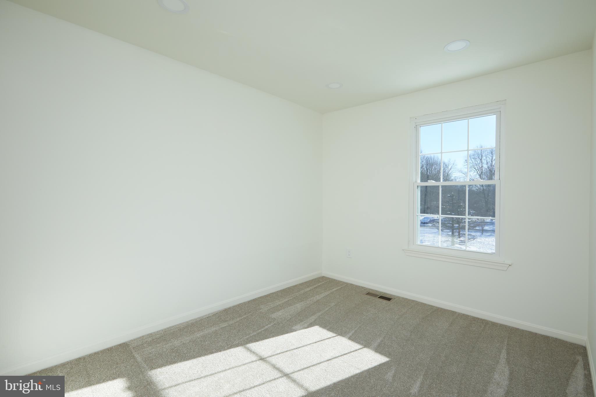 HALLOWELL - Residential