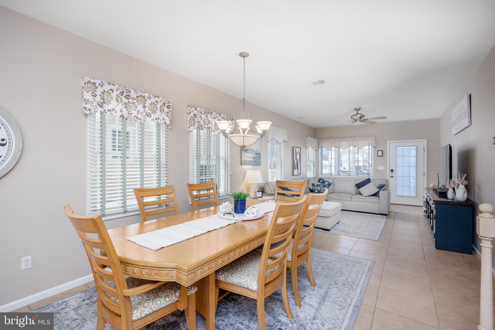 140 W CRESSE AVENUE