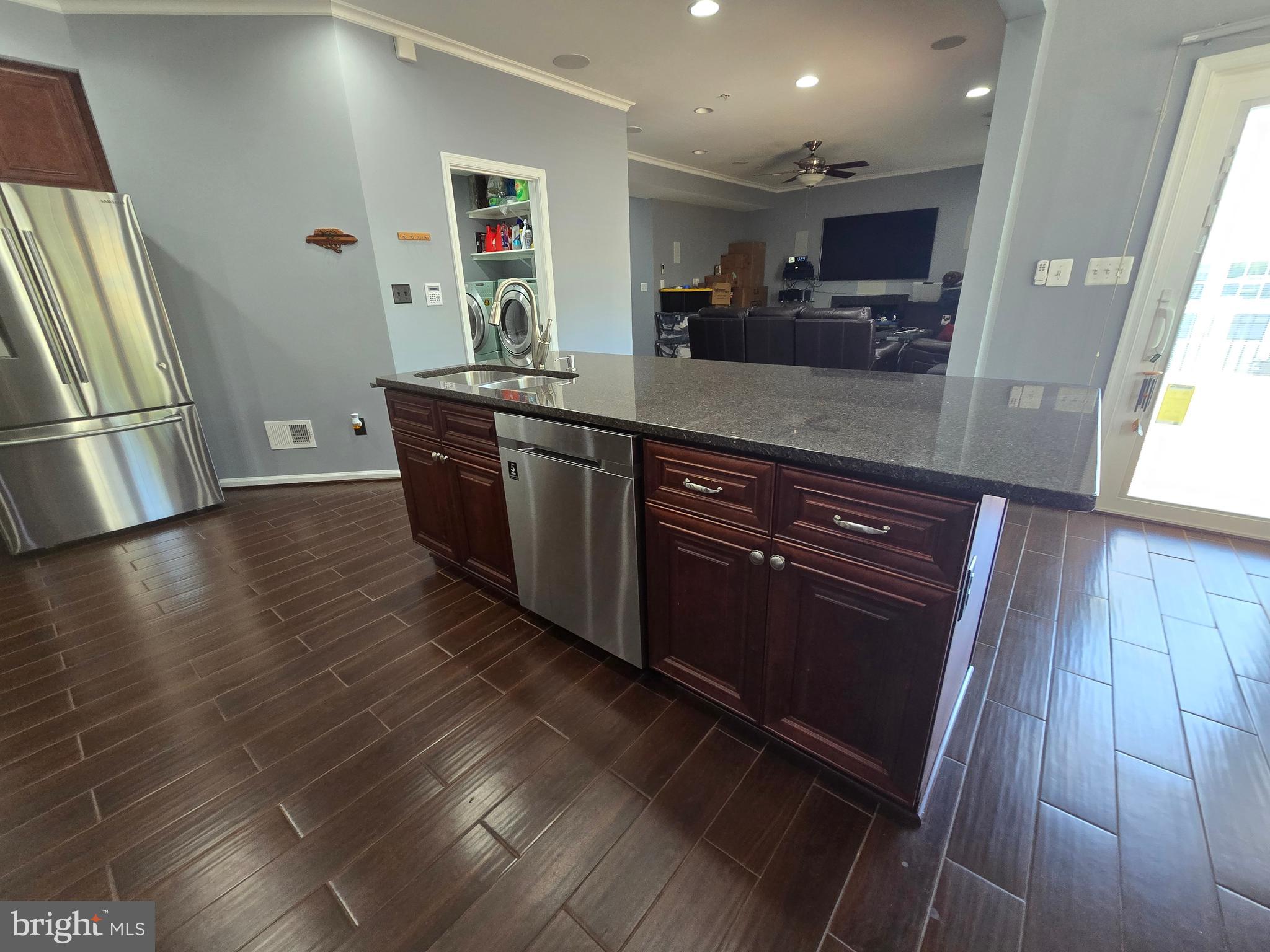 PLEASANT CHASE - Residential