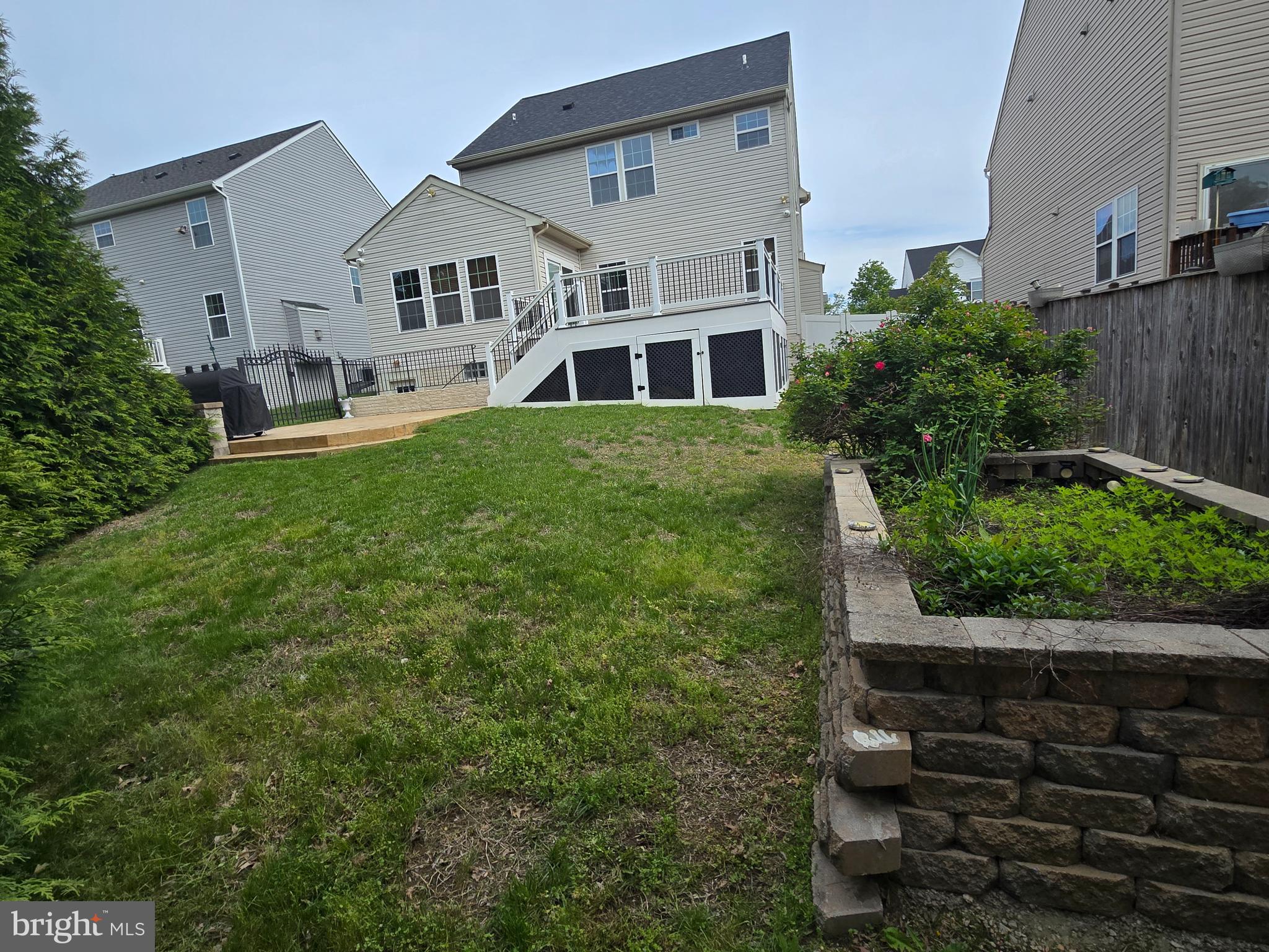 PLEASANT CHASE - Residential
