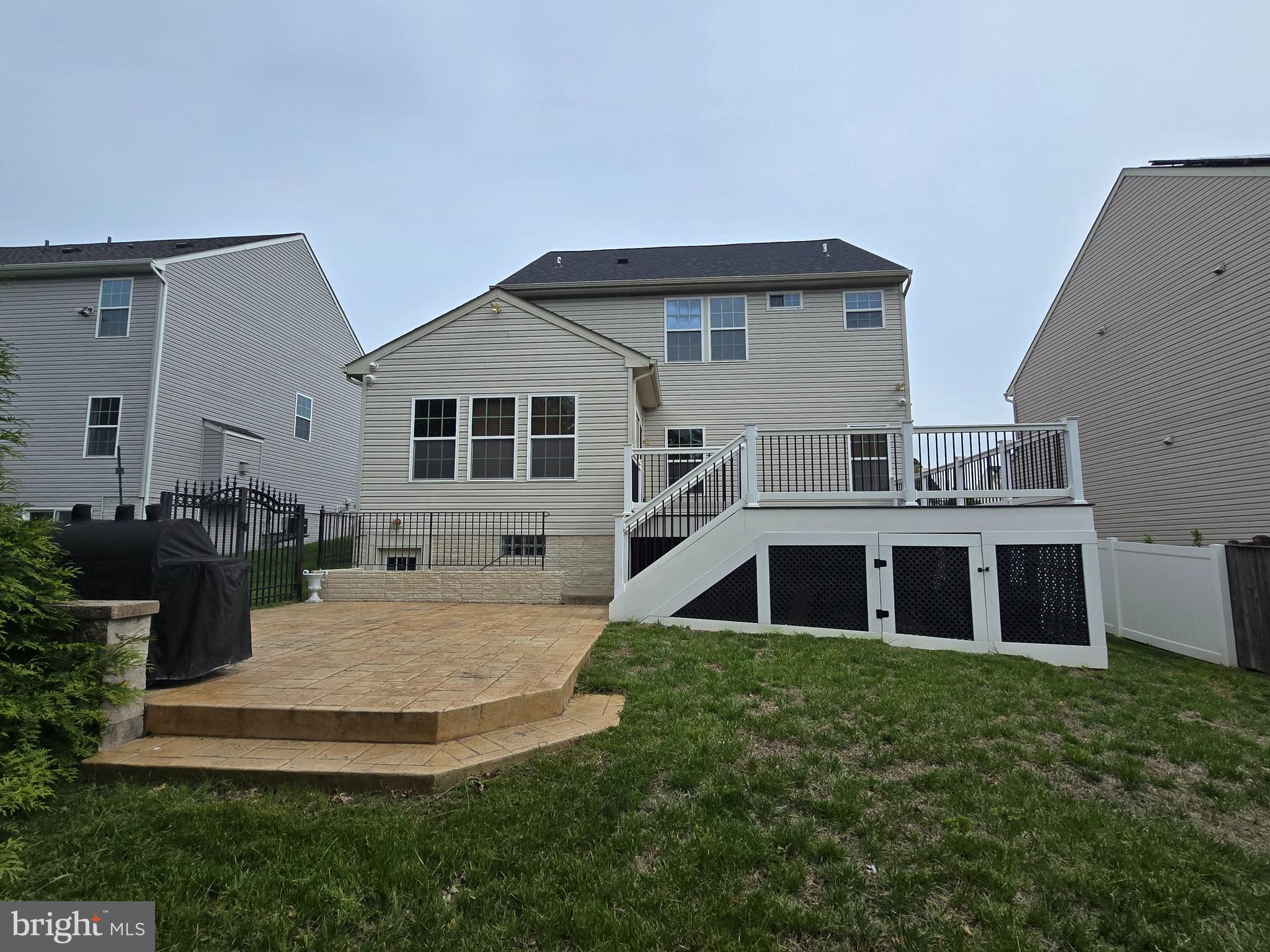 PLEASANT CHASE - Residential