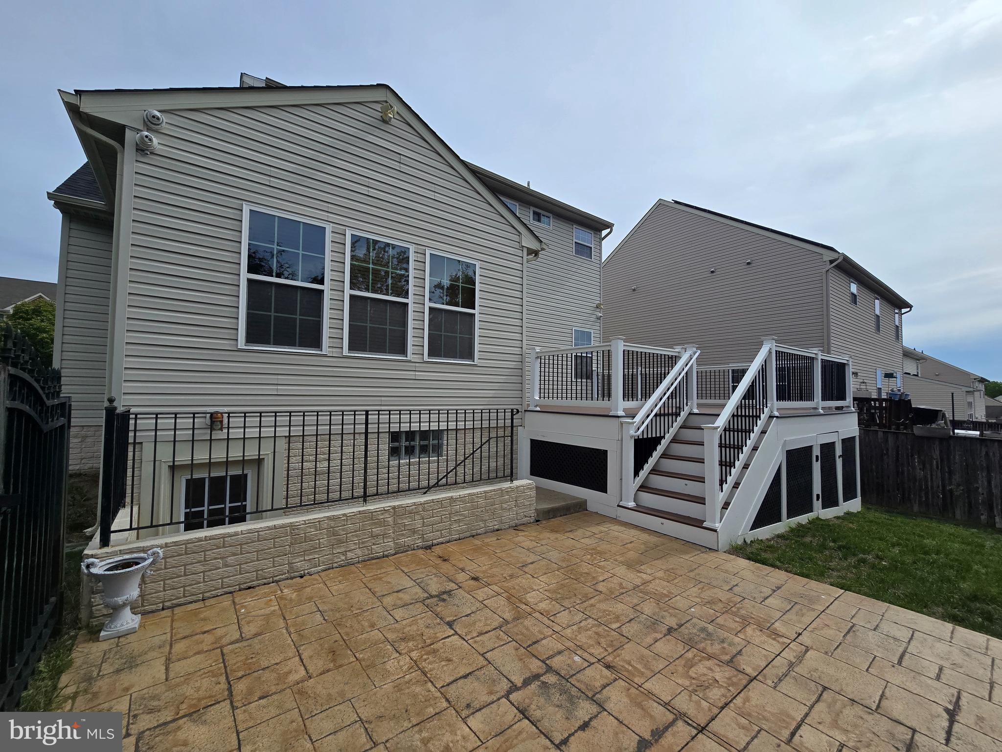PLEASANT CHASE - Residential