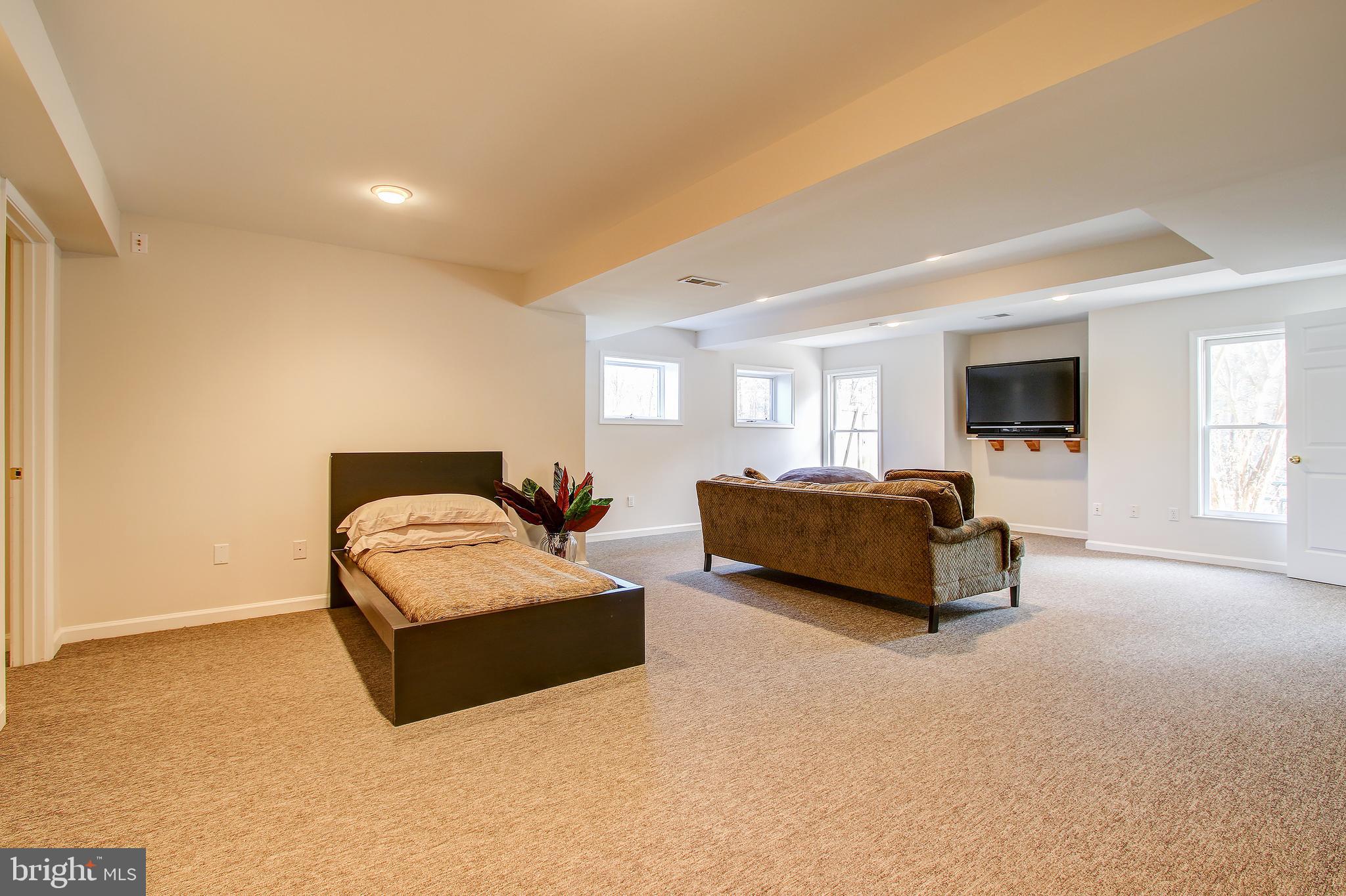 PARRISH FARM - Residential Lease