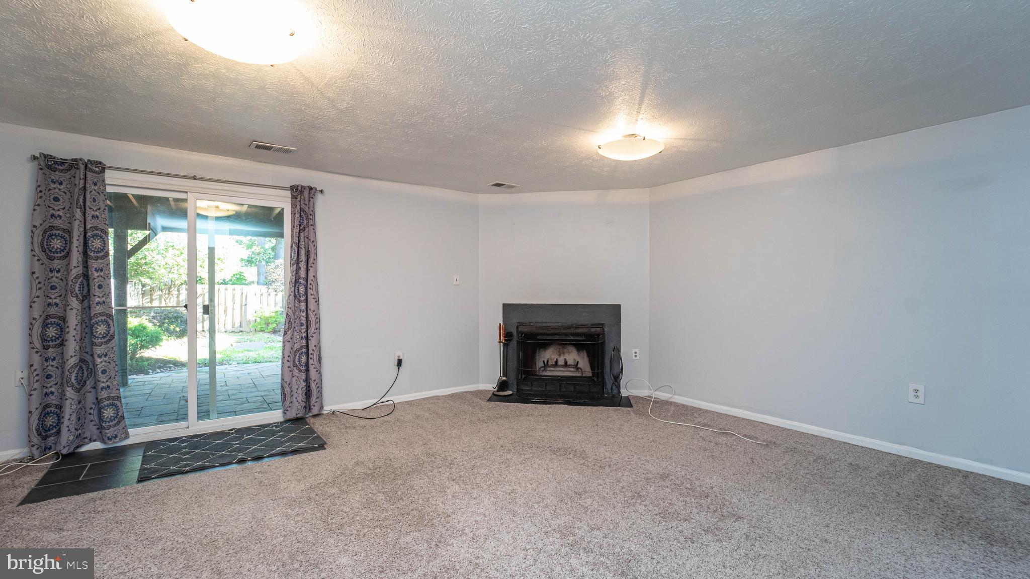 OAKLAND MILLS - Residential