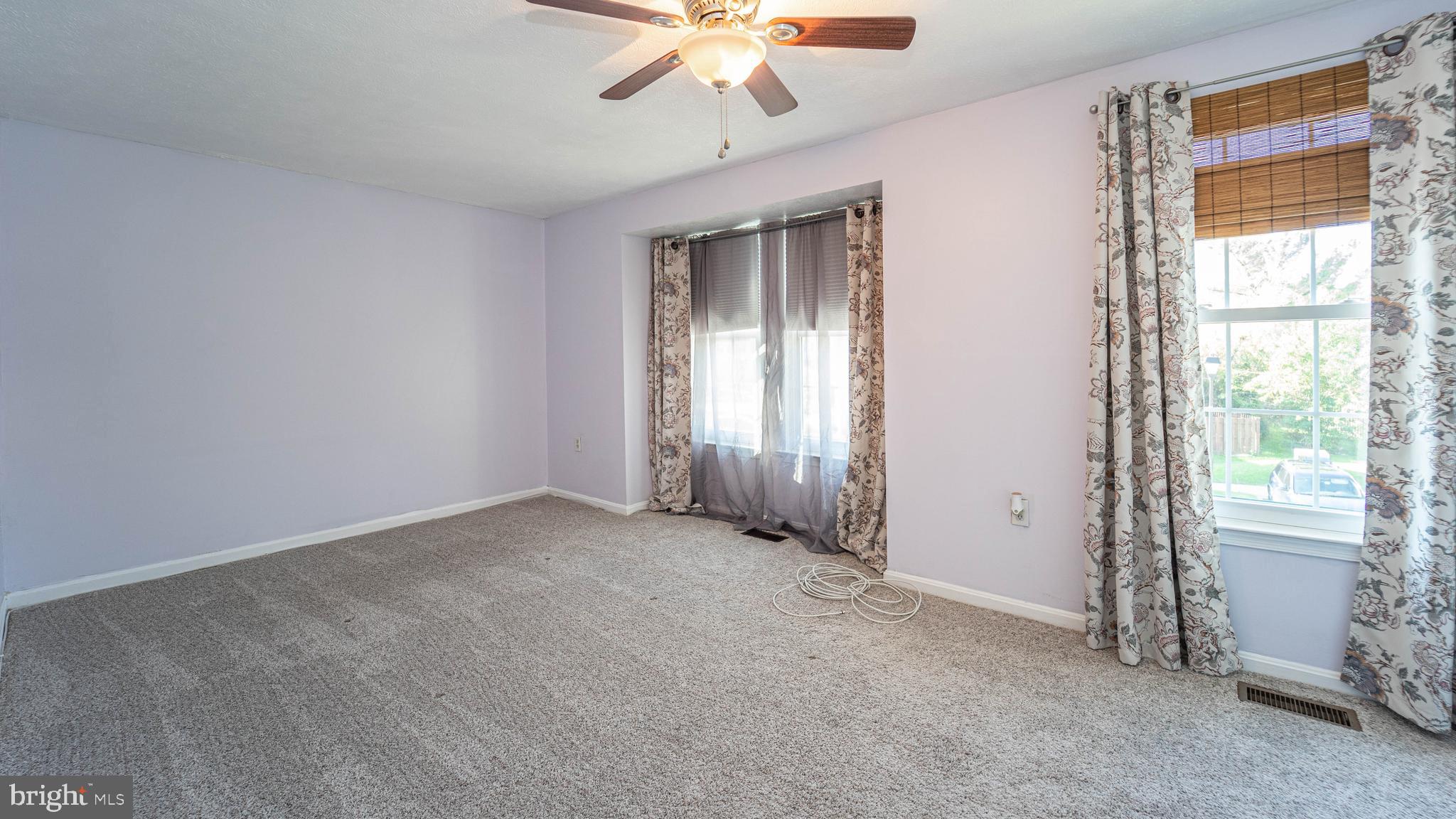 OAKLAND MILLS - Residential