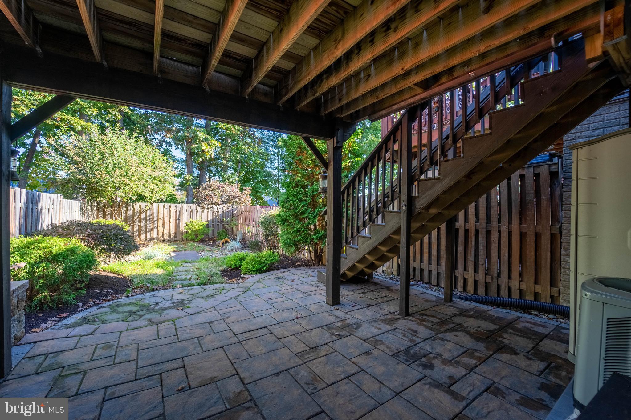 OAKLAND MILLS - Residential