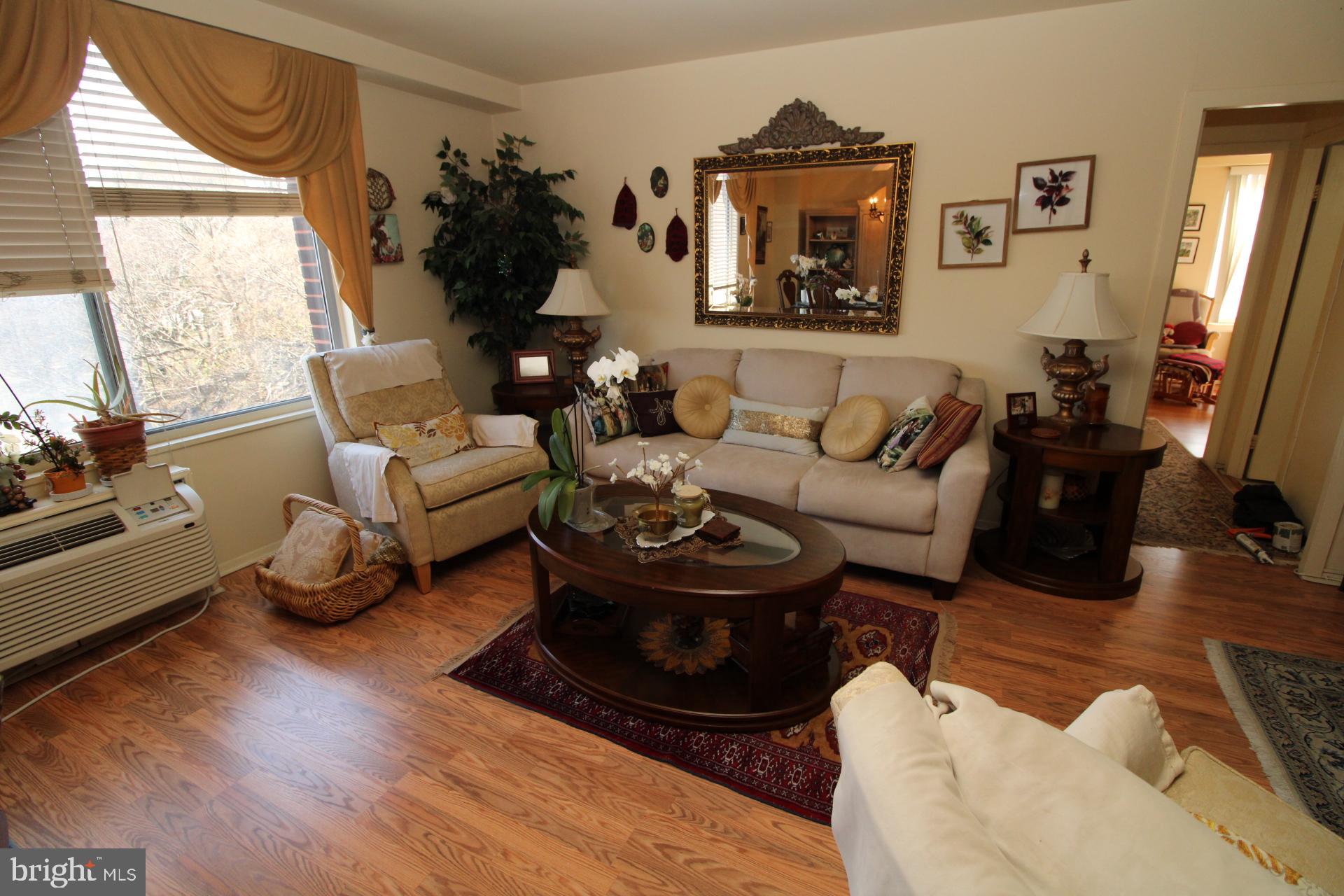 WASHINGTON TOWER - Residential