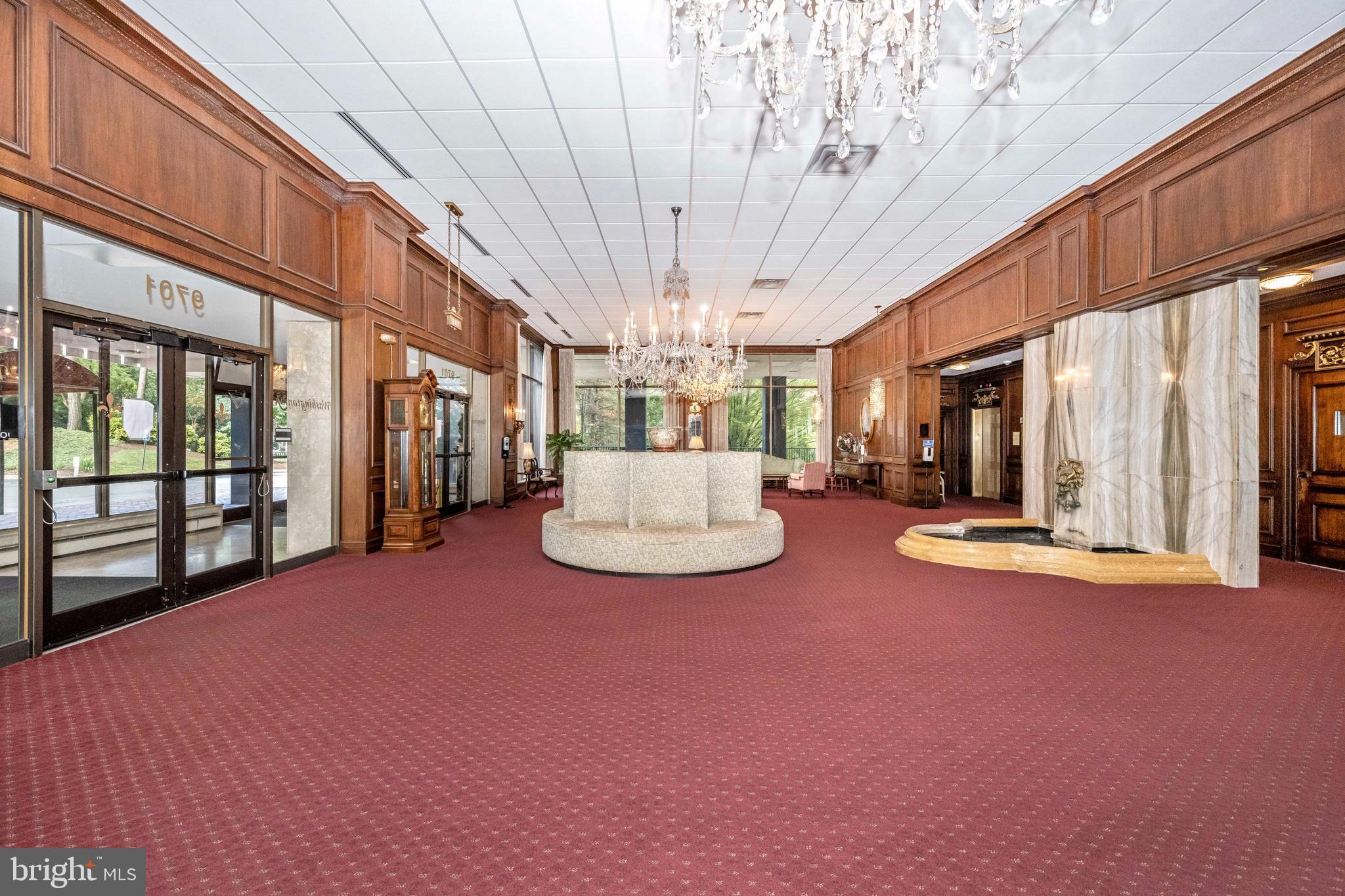 WASHINGTON TOWER - Residential