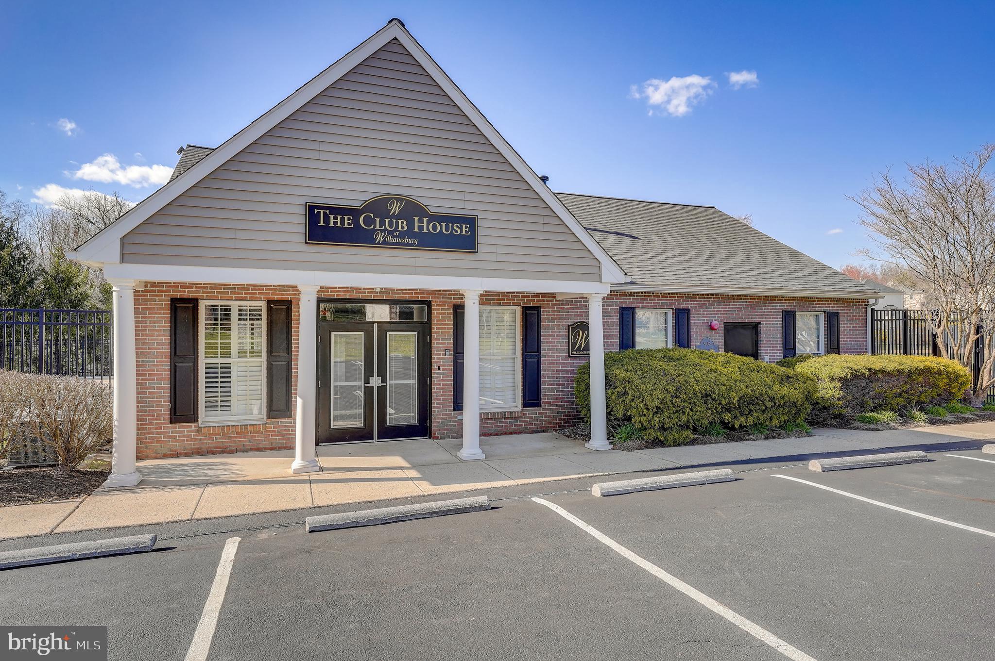 WILLIAMSBURG - Residential