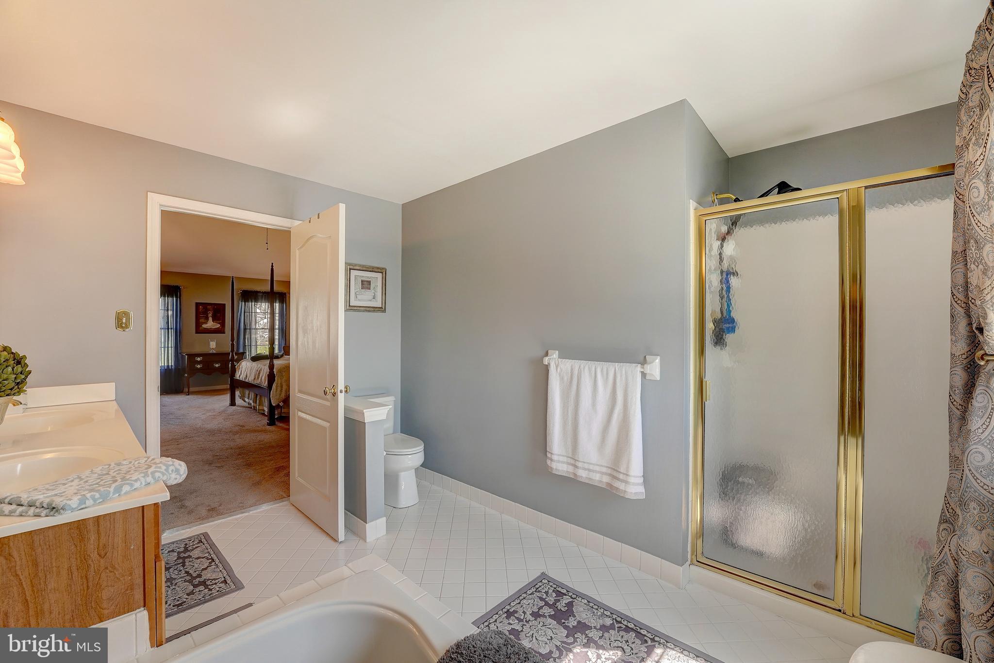 WILLIAMSBURG - Residential